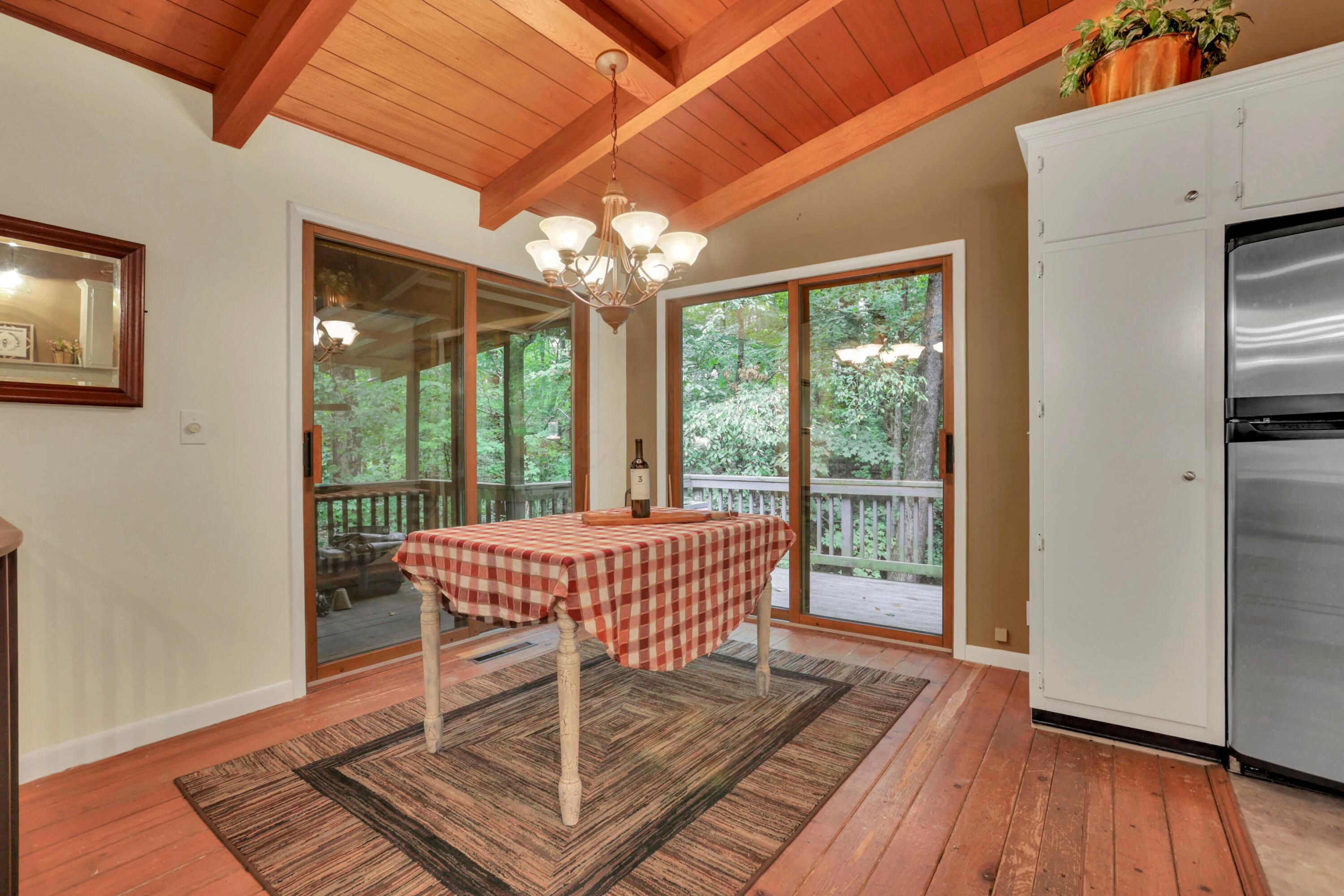 191 Apache Lane Property Photo 16
