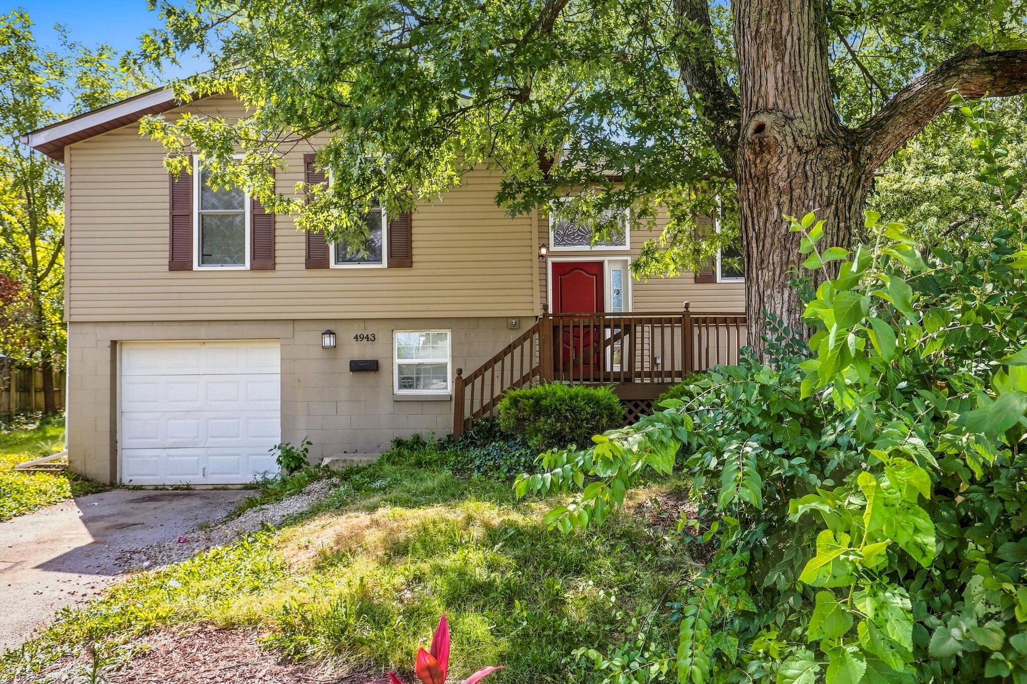 4943 Old Tree Avenue Property Photo 1
