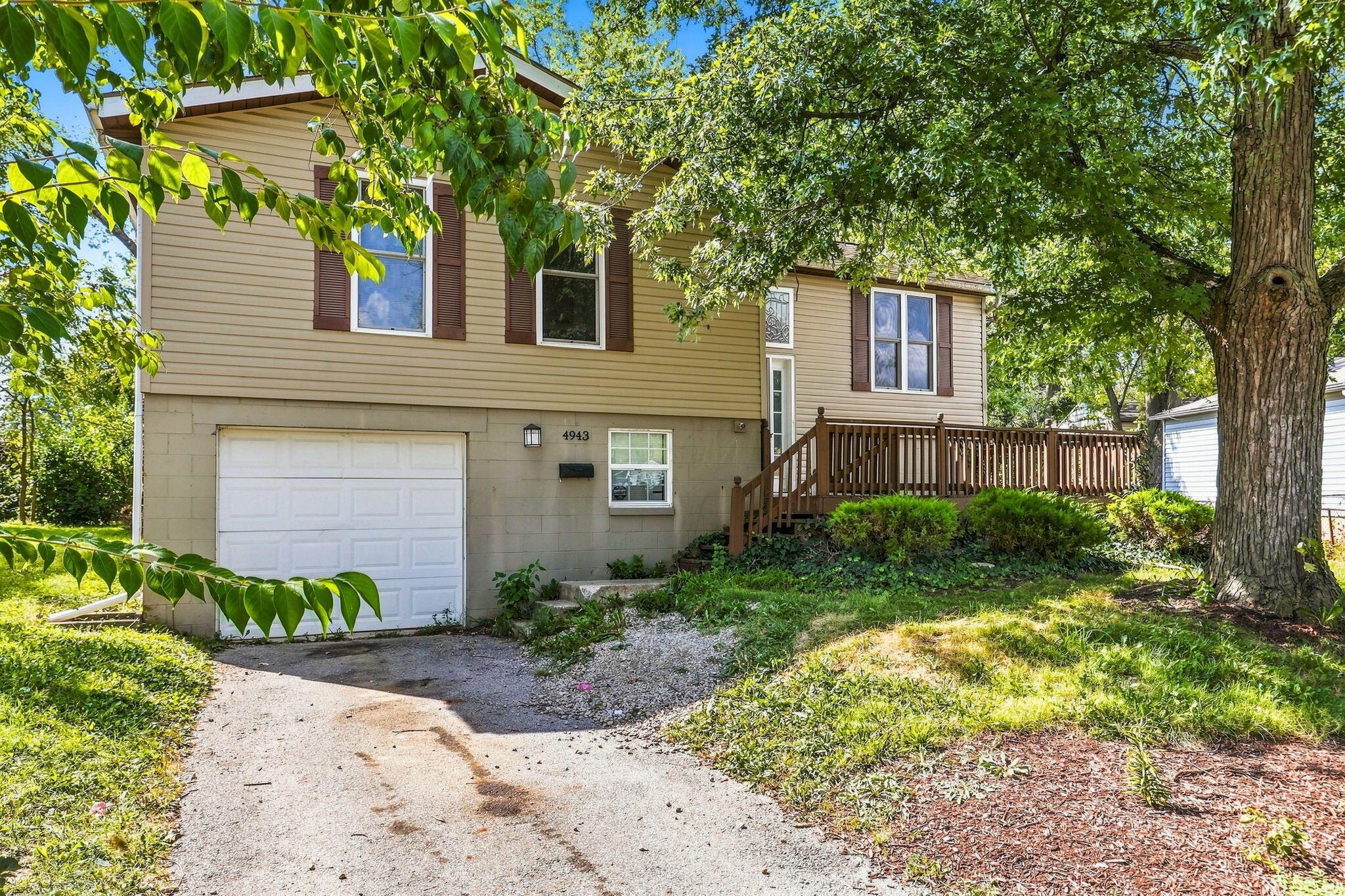 4943 Old Tree Avenue Property Photo 2
