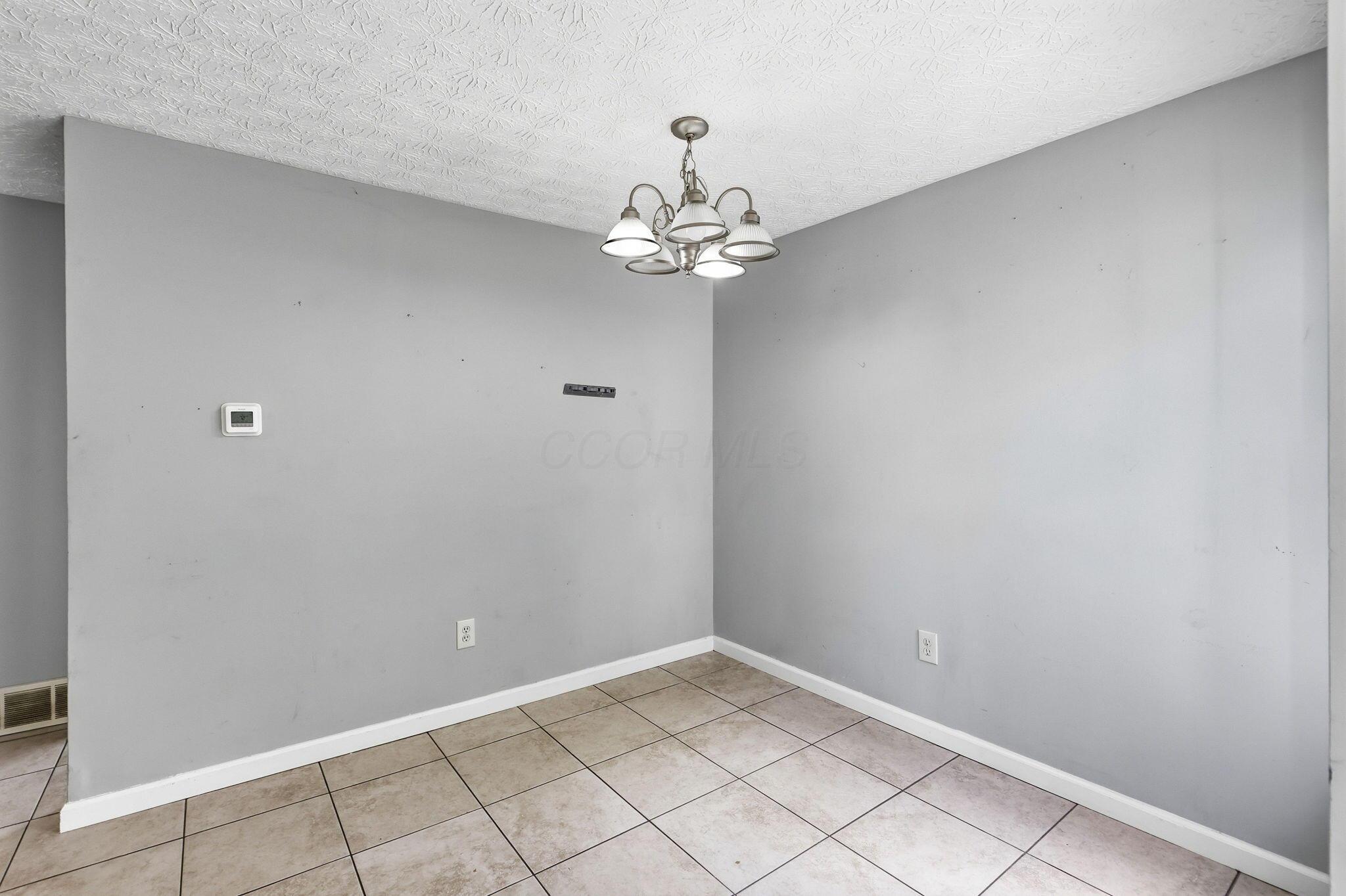 4943 Old Tree Avenue Property Photo 14