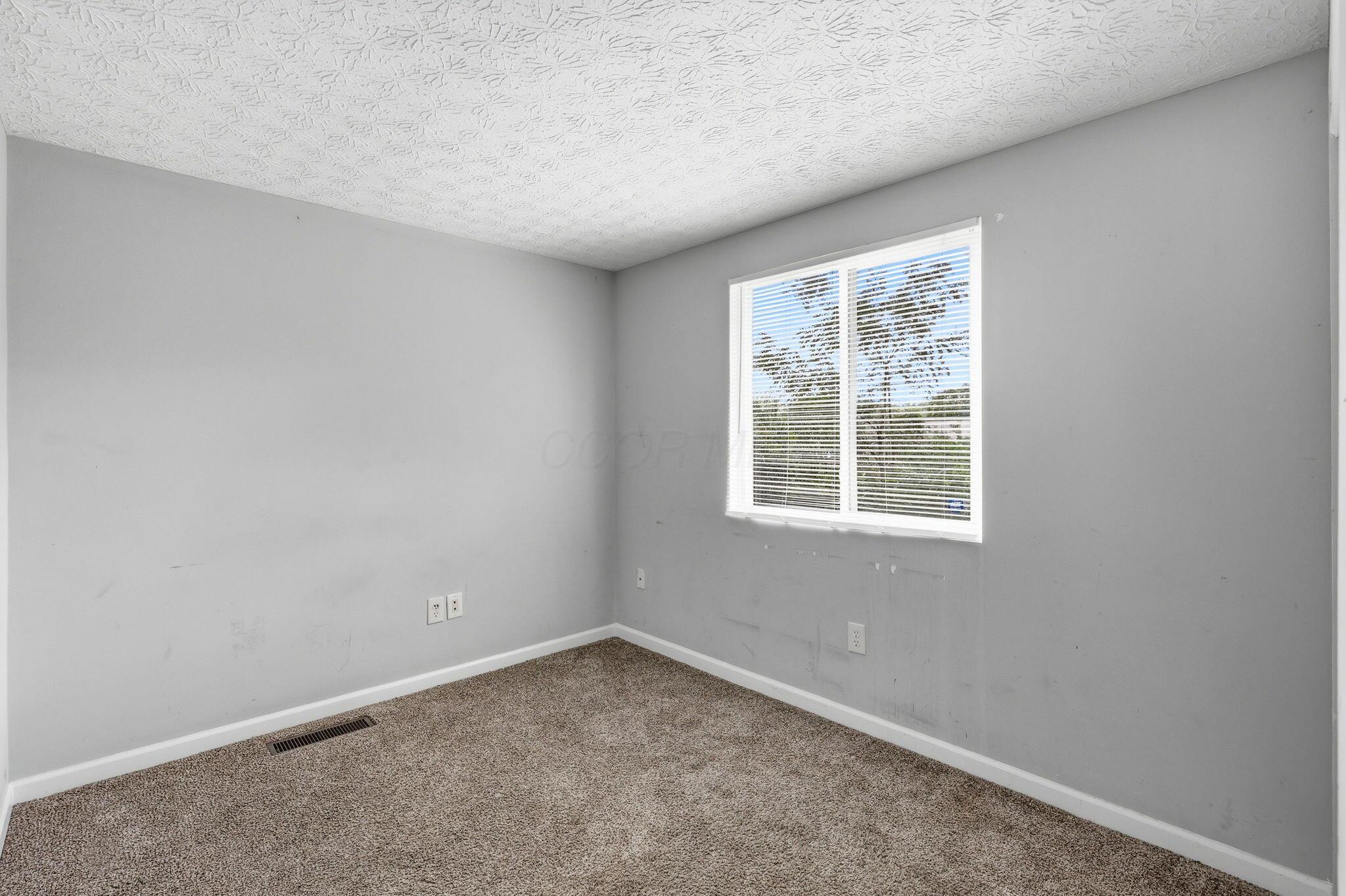4943 Old Tree Avenue Property Photo 15