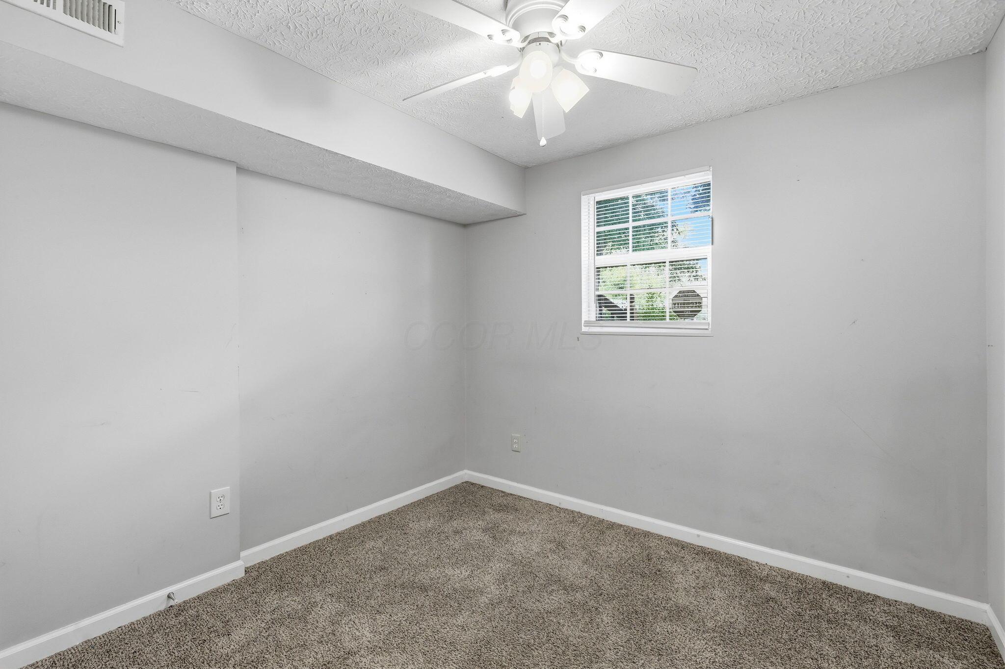 4943 Old Tree Avenue Property Photo 21