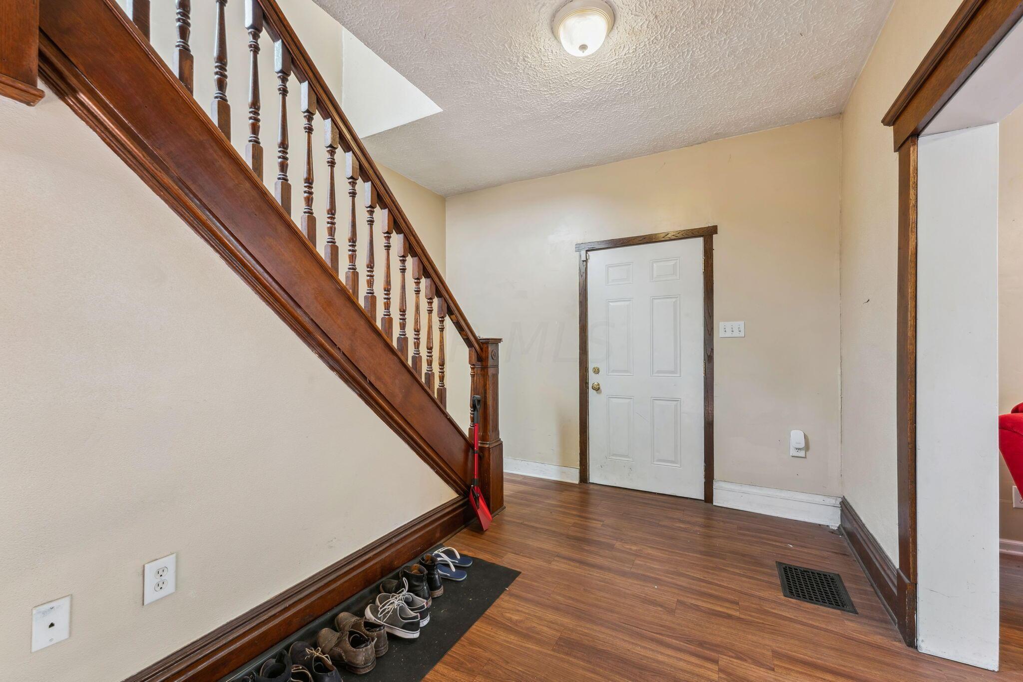 422 Chittenden Avenue Property Photo 6