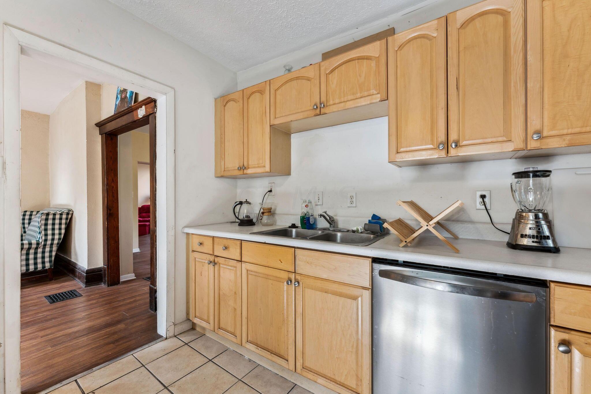 422 Chittenden Avenue Property Photo 23