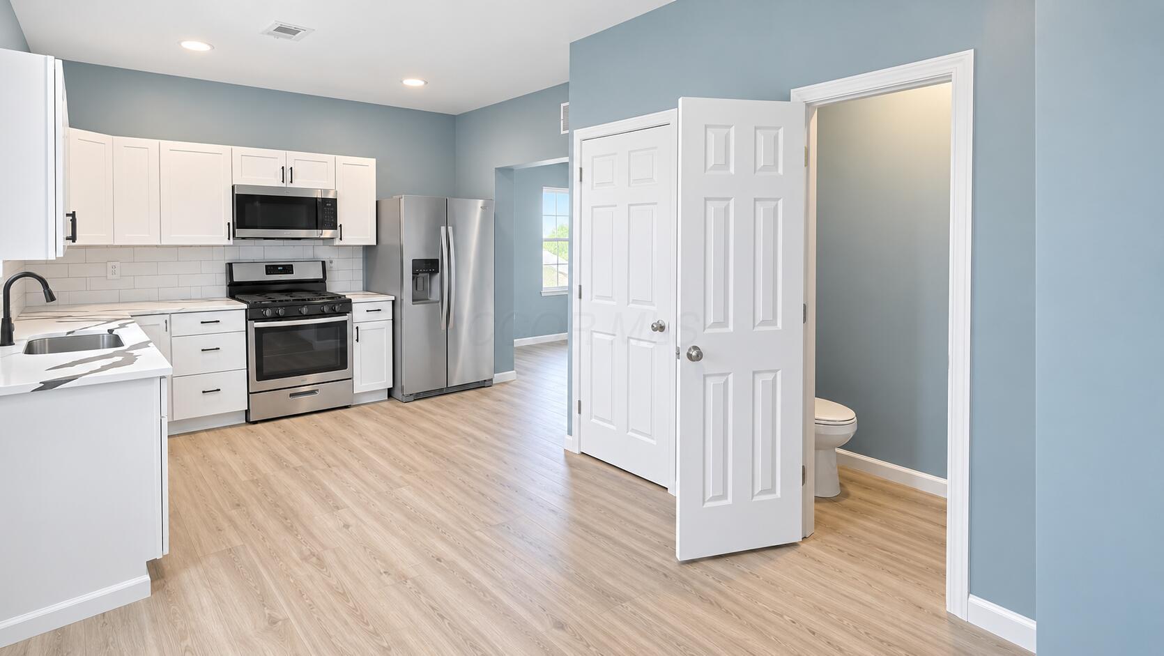 575 Darius Street Property Photo 3