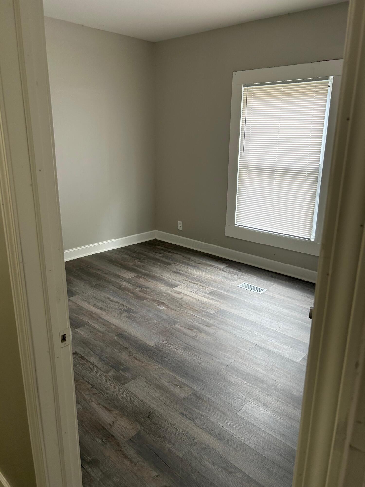 226034738 Property Photo 21