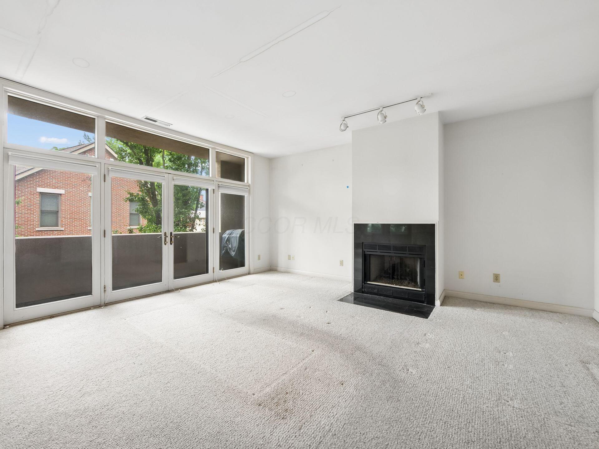 719 Sycamore Place Property Photo 11