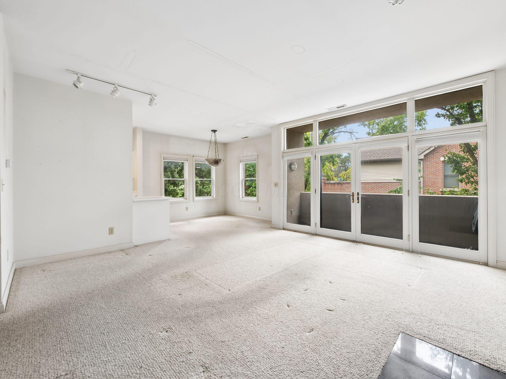 719 Sycamore Place Property Photo 12