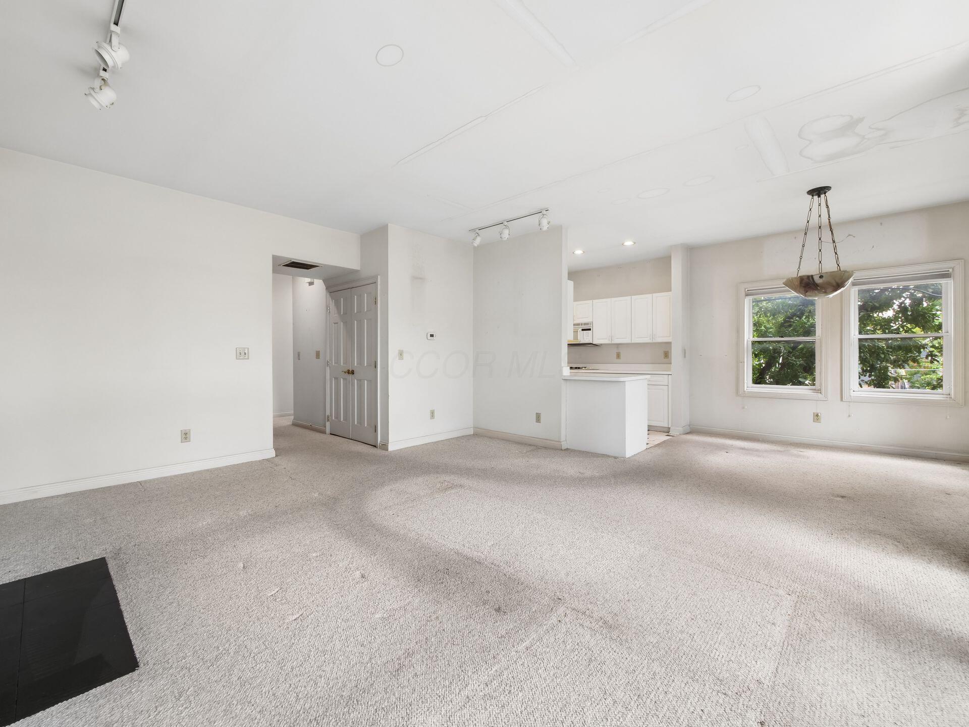 719 Sycamore Place Property Photo 13