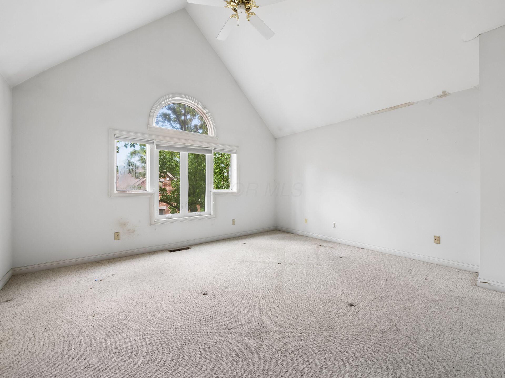 719 Sycamore Place Property Photo 37