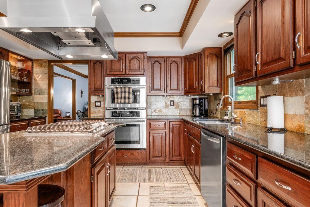 8185 Linden Leaf Circle Property Photo 27