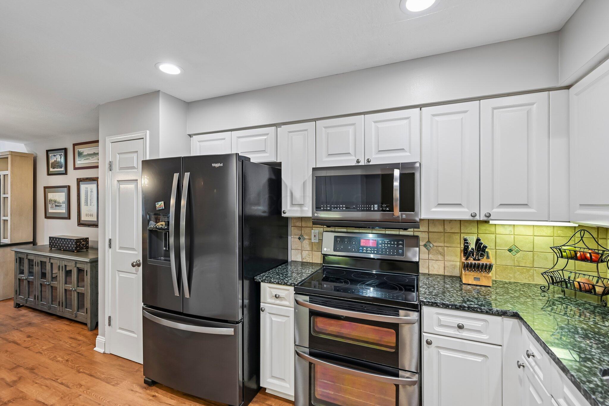 6423 Upper Lake Circle Property Photo 18
