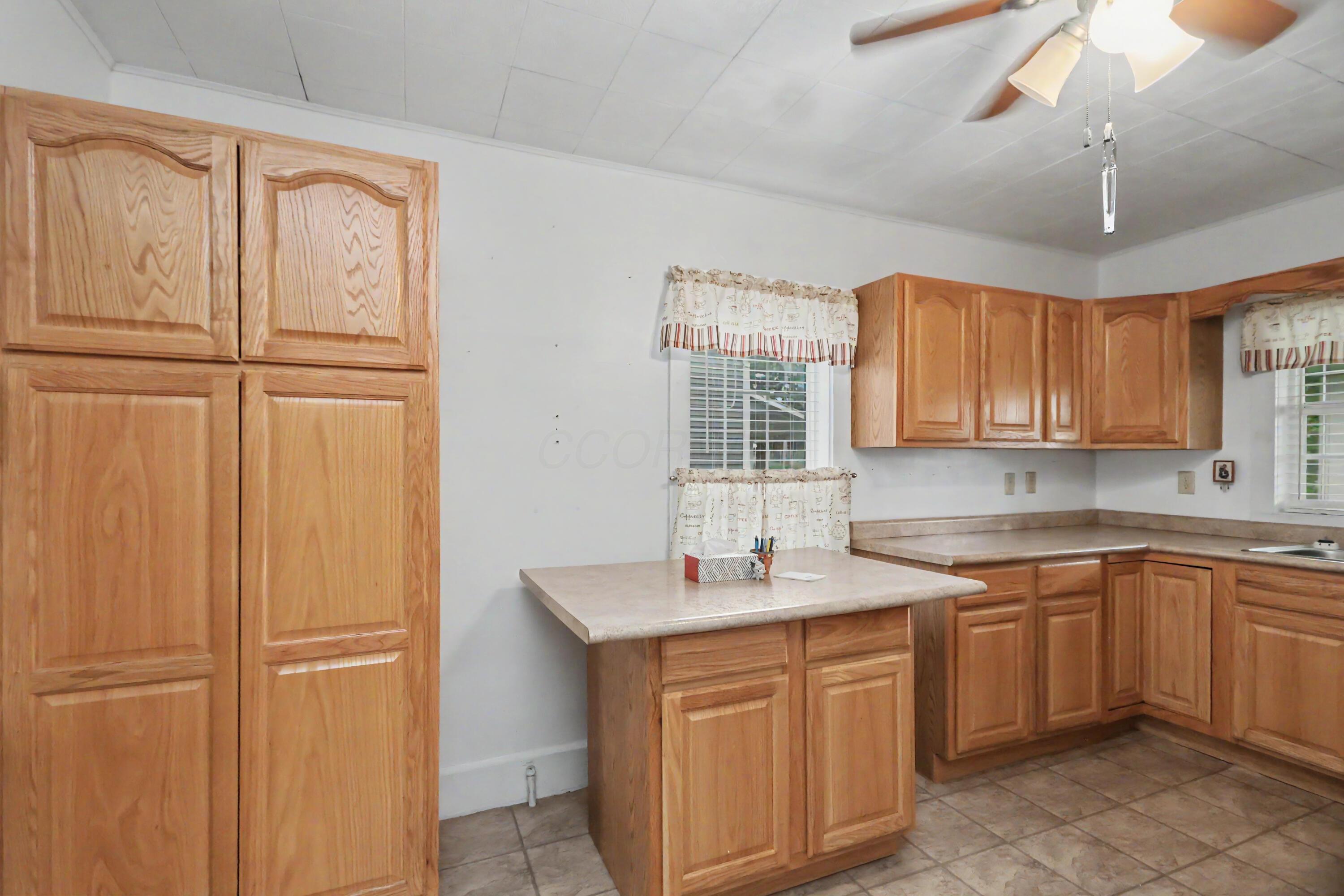 114 Enterprise Street Property Photo 6