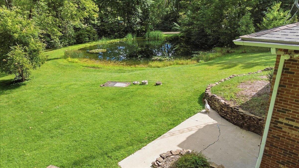 8723 Keys Road Property Photo 5