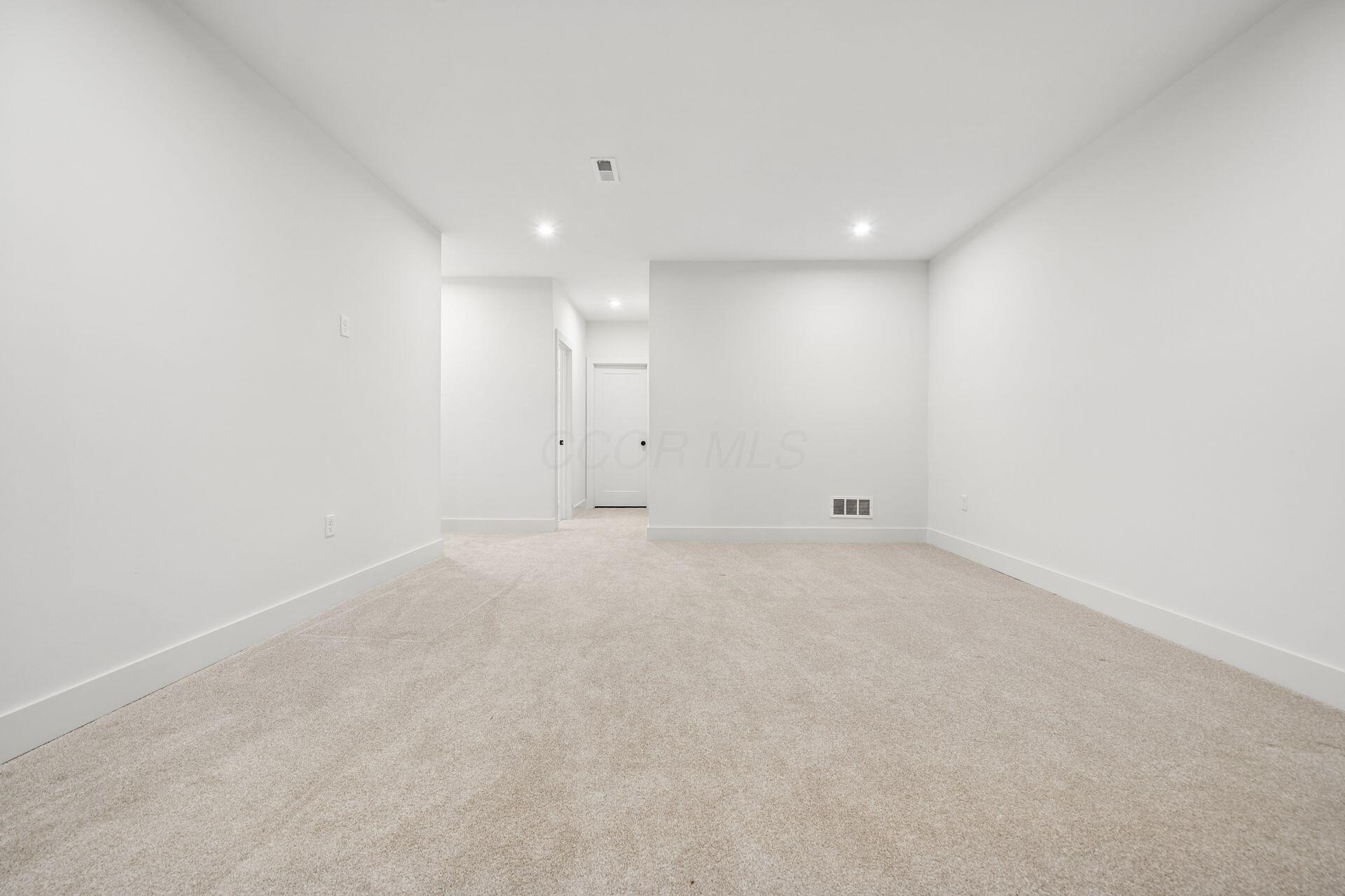 117 Encore Park Bend Property Photo 43