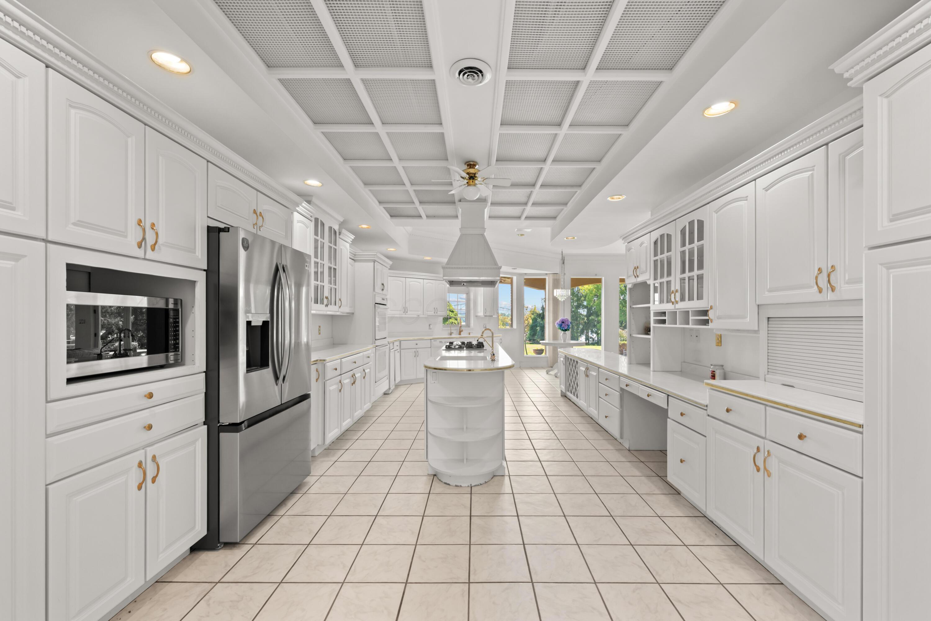 16 River Street Property Photo 33