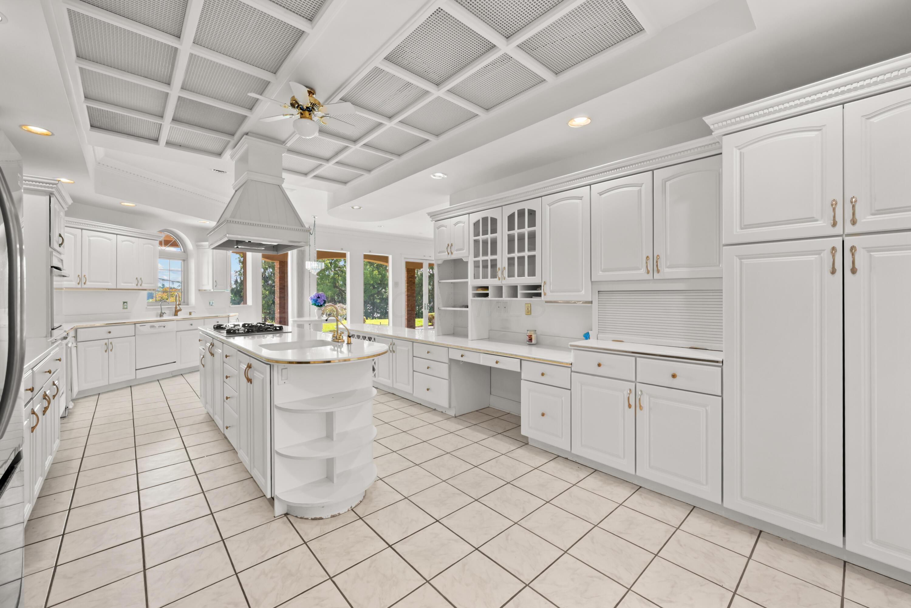 16 River Street Property Photo 34