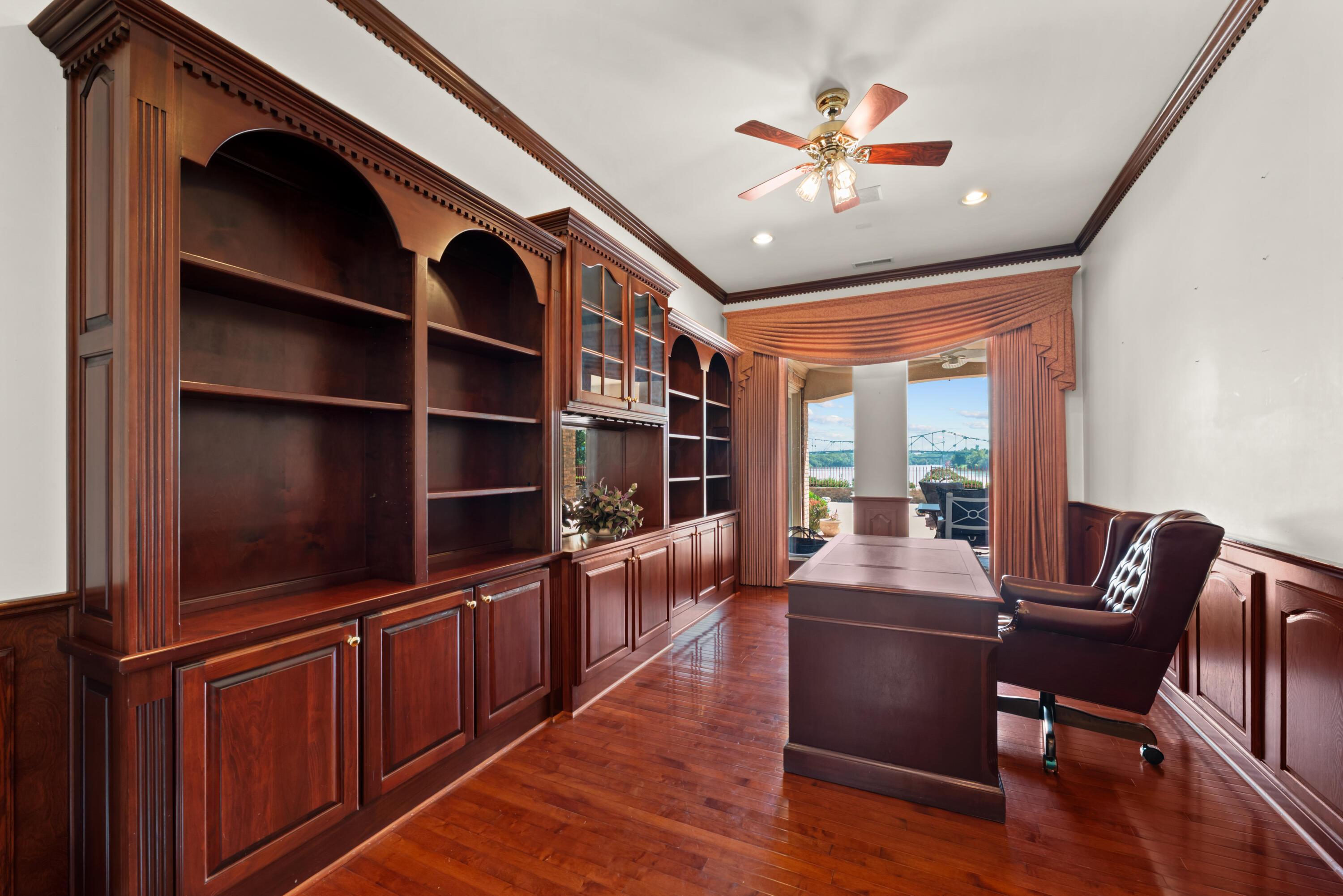 16 River Street Property Photo 43