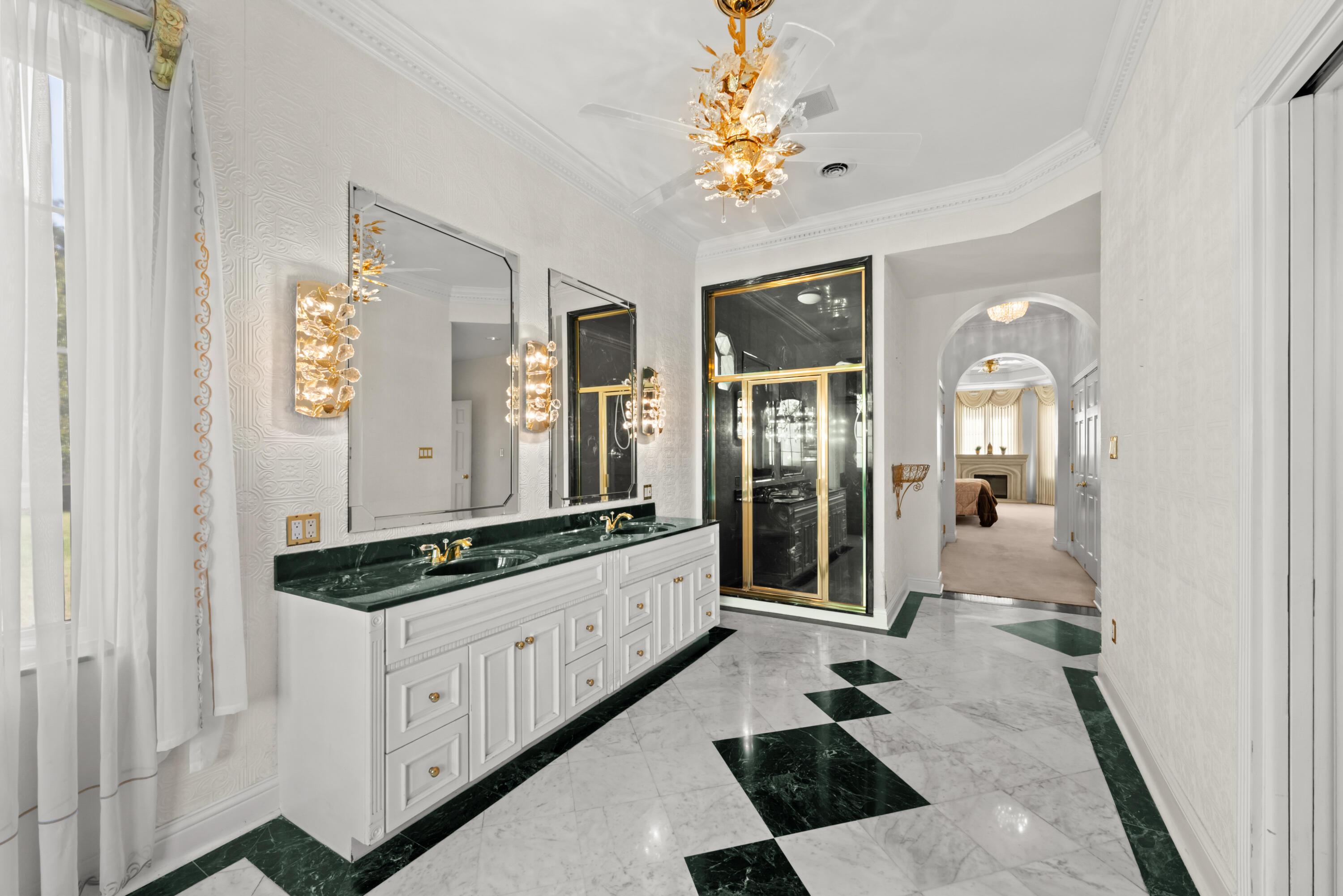 16 River Street Property Photo 45