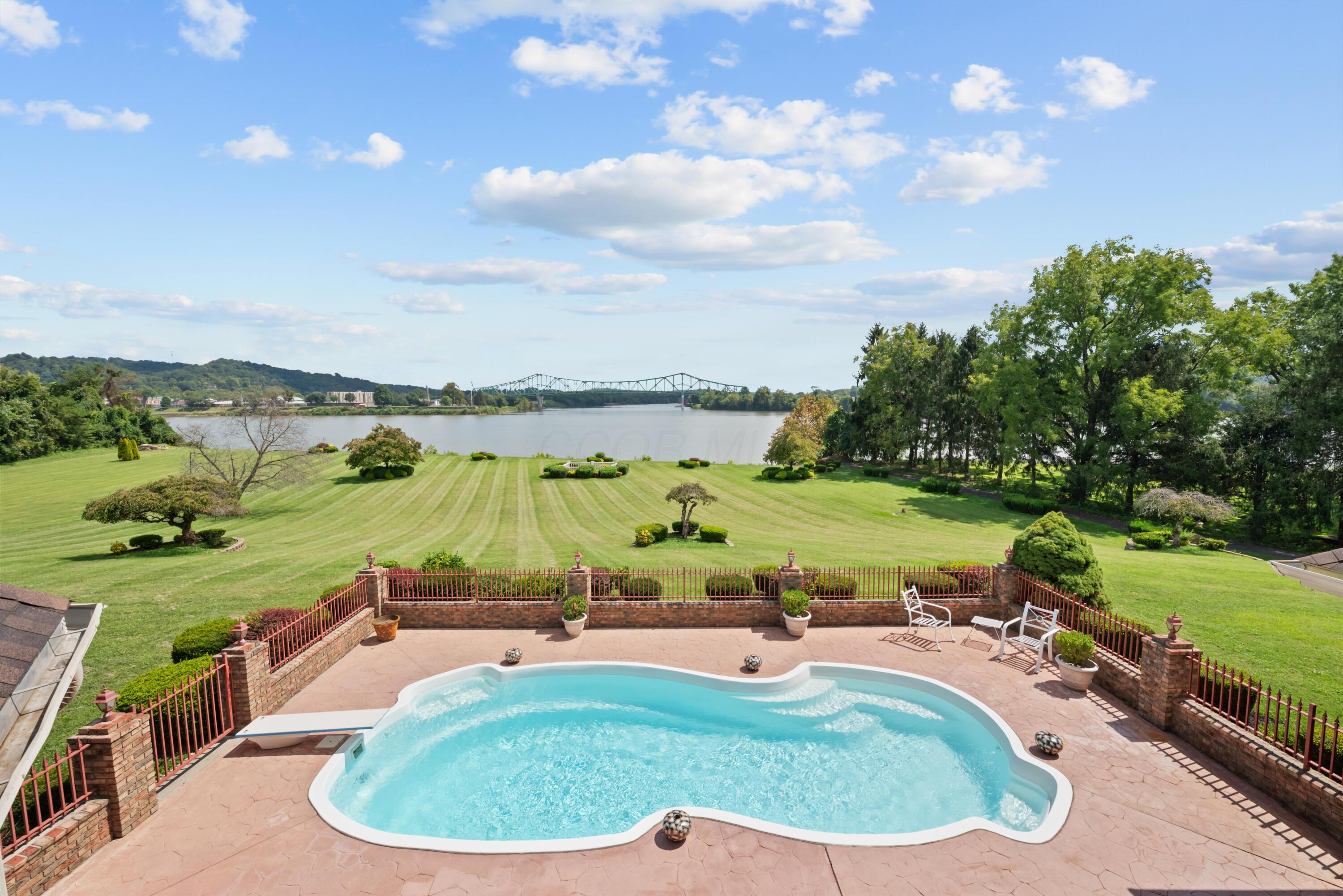 16 River Street Property Photo 59
