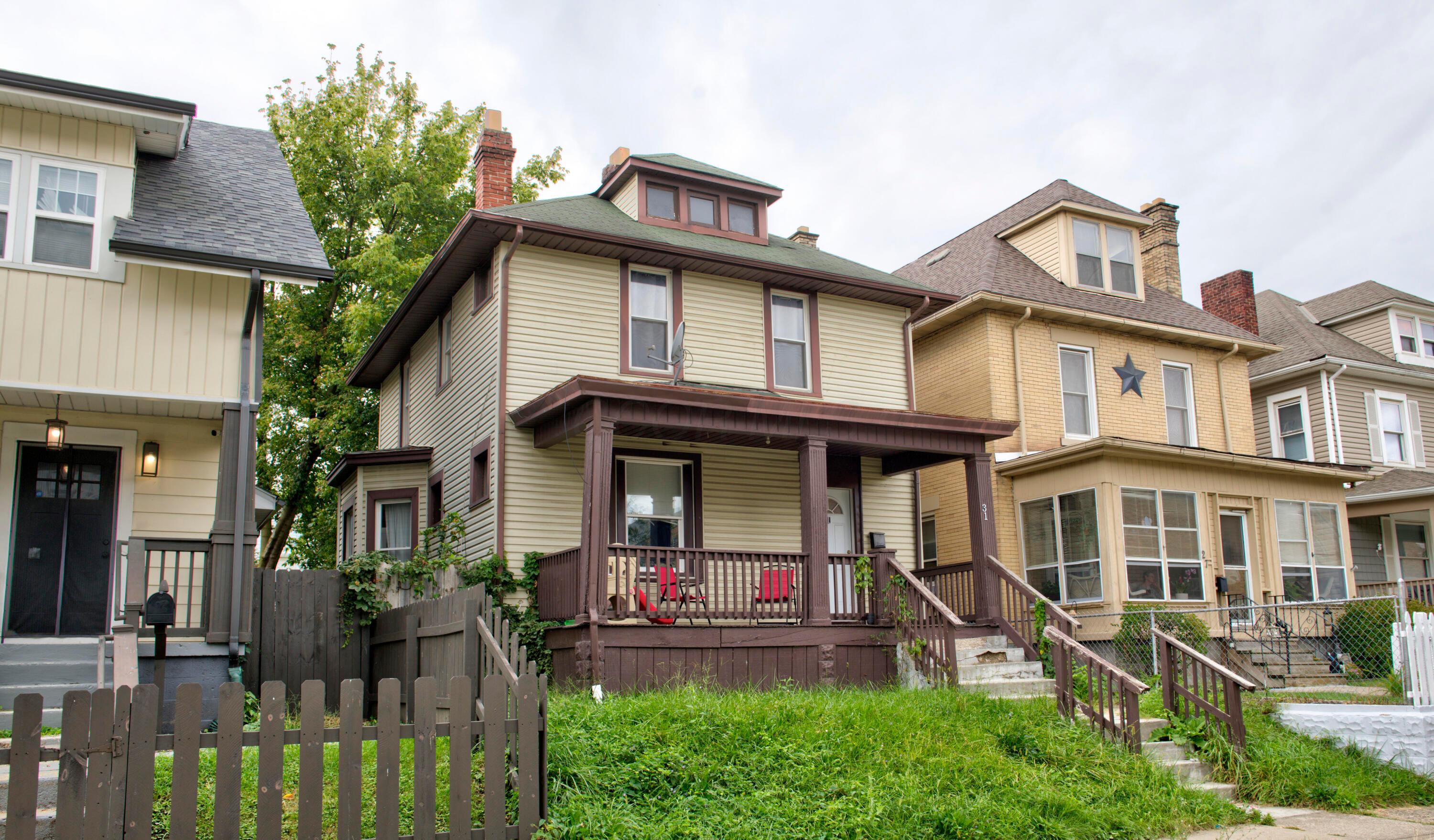 31 S Ogden Avenue Property Photo 5