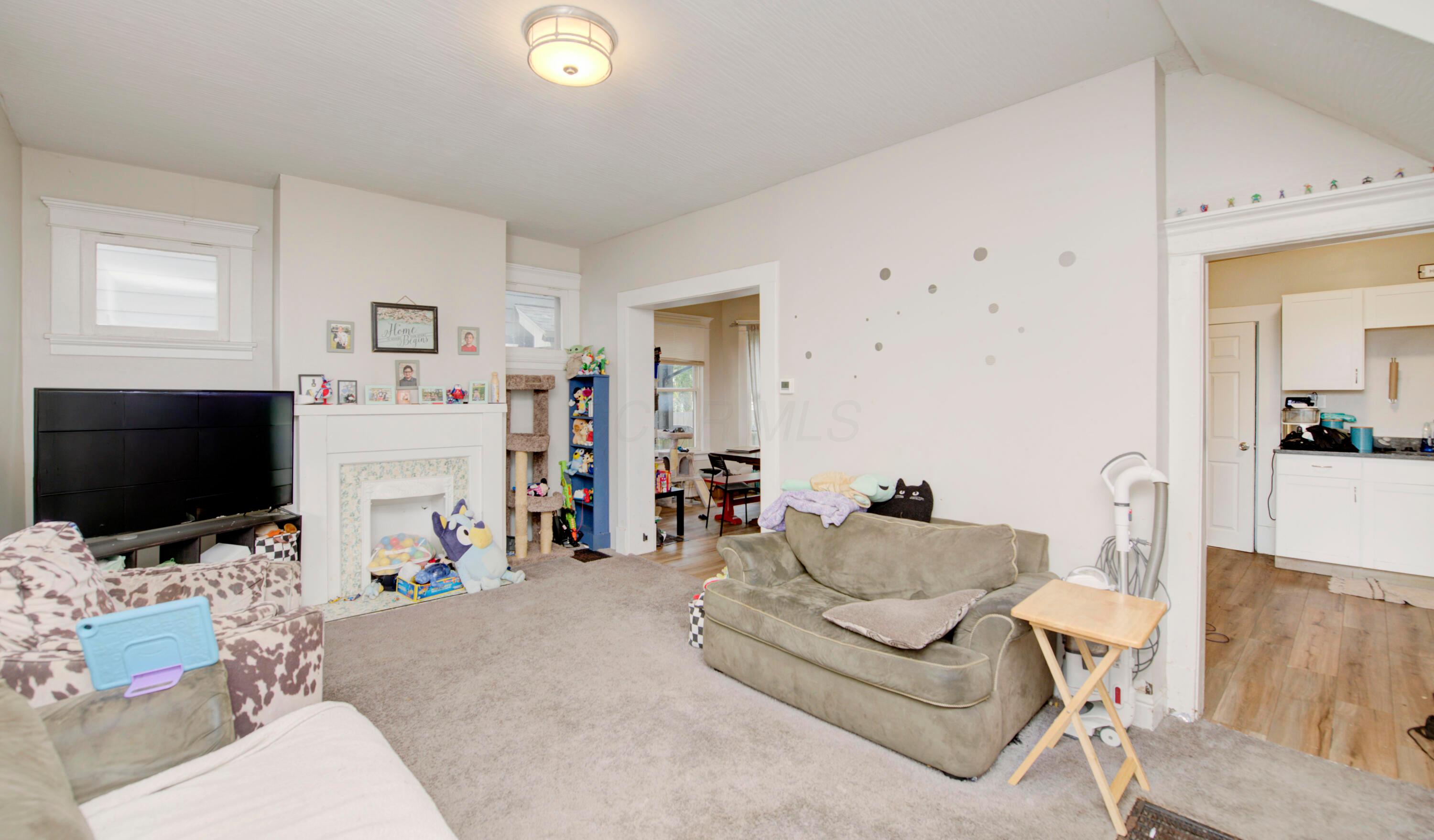 31 S Ogden Avenue Property Photo 12
