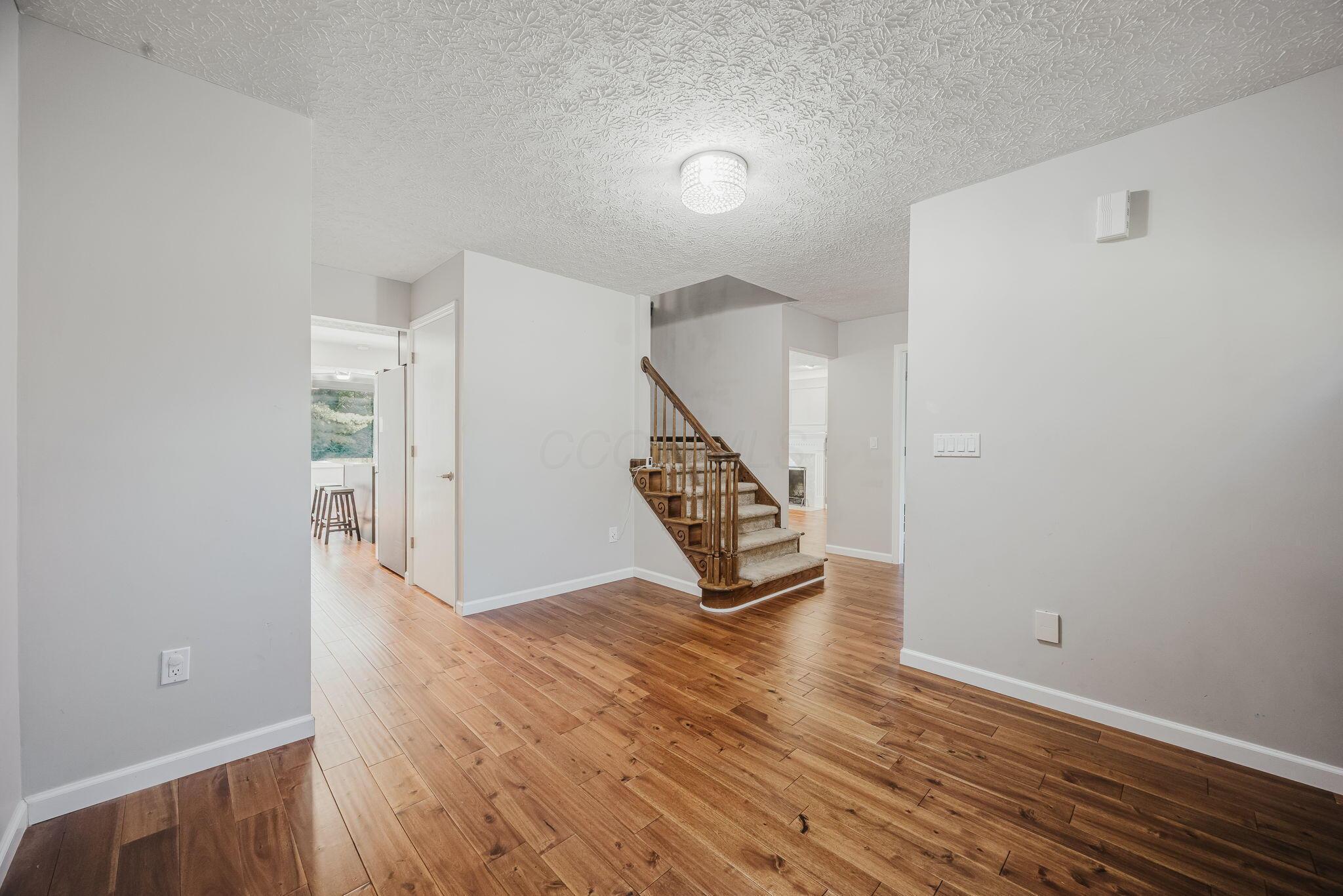 7204 Lee Road Property Photo 10