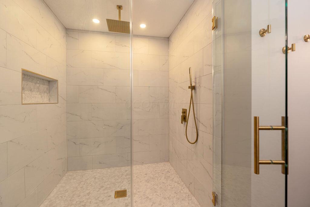 7204 Lee Road Property Photo 37
