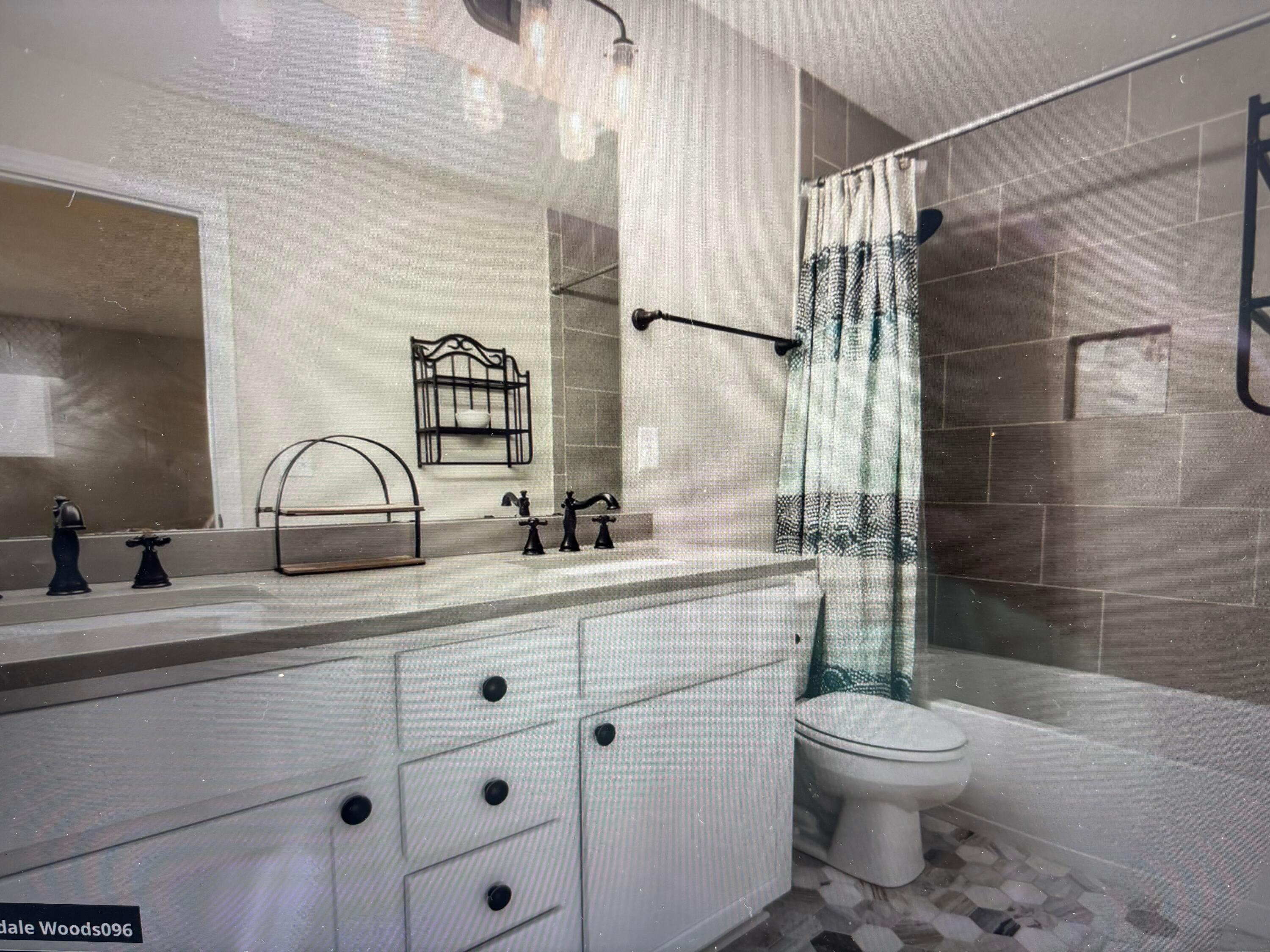 6342 Avondale Woods Boulevard Property Photo 23