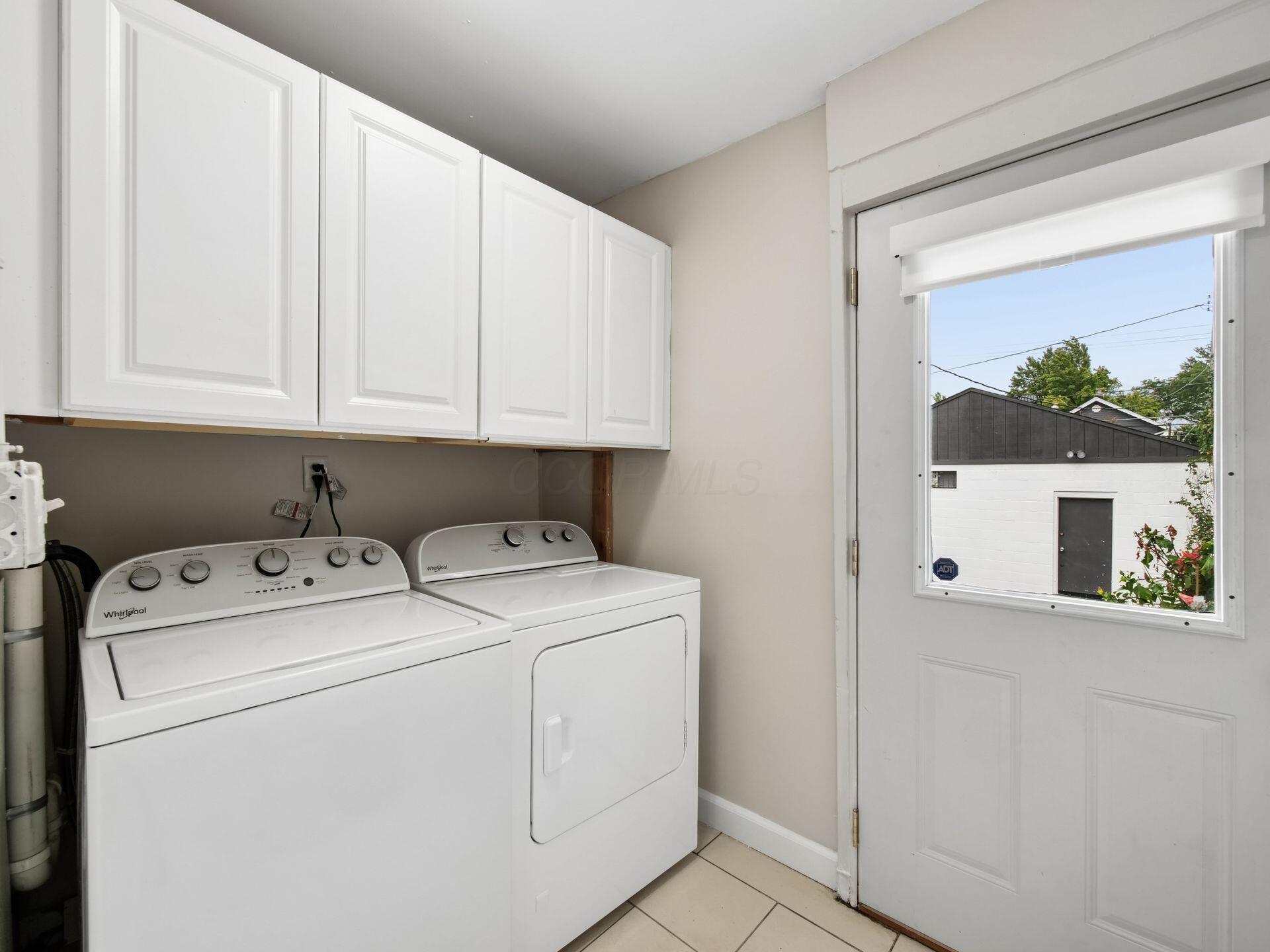 319 E Gates Street Property Photo 19