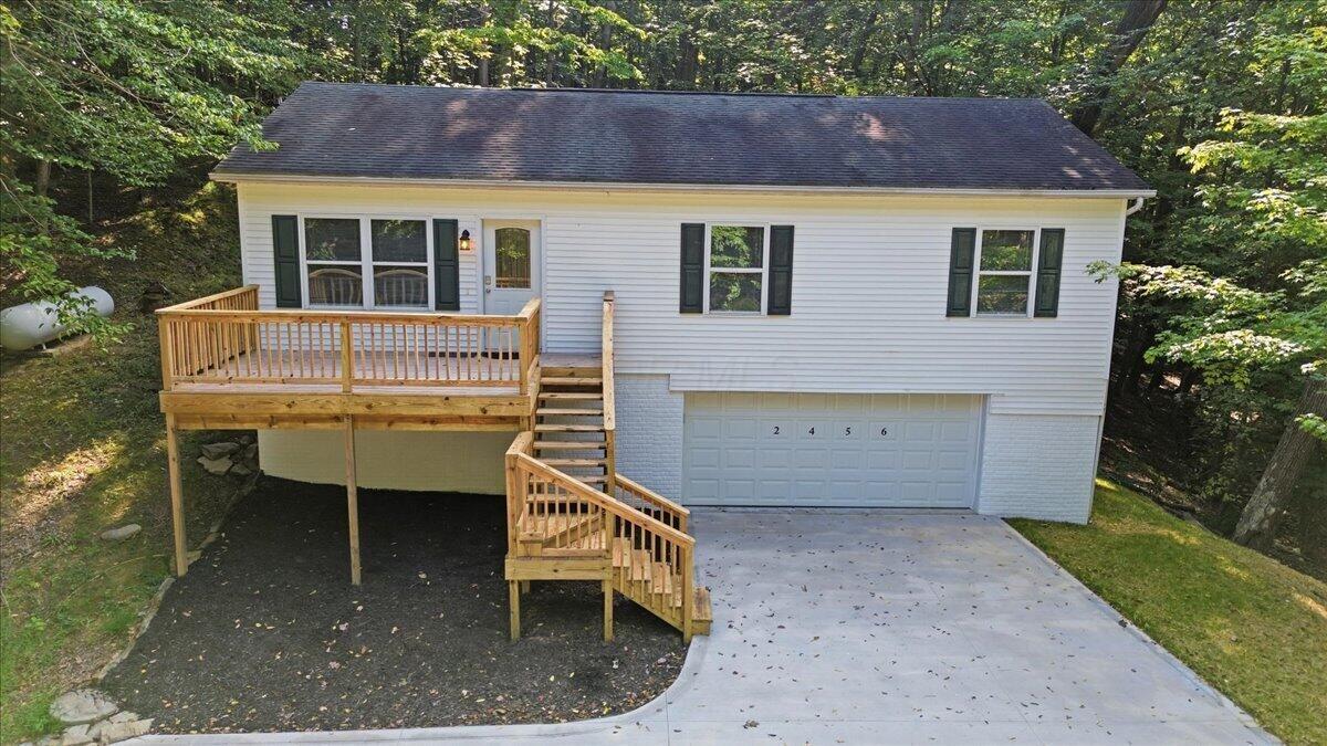 2456 Apple Valley Drive Property Photo 5