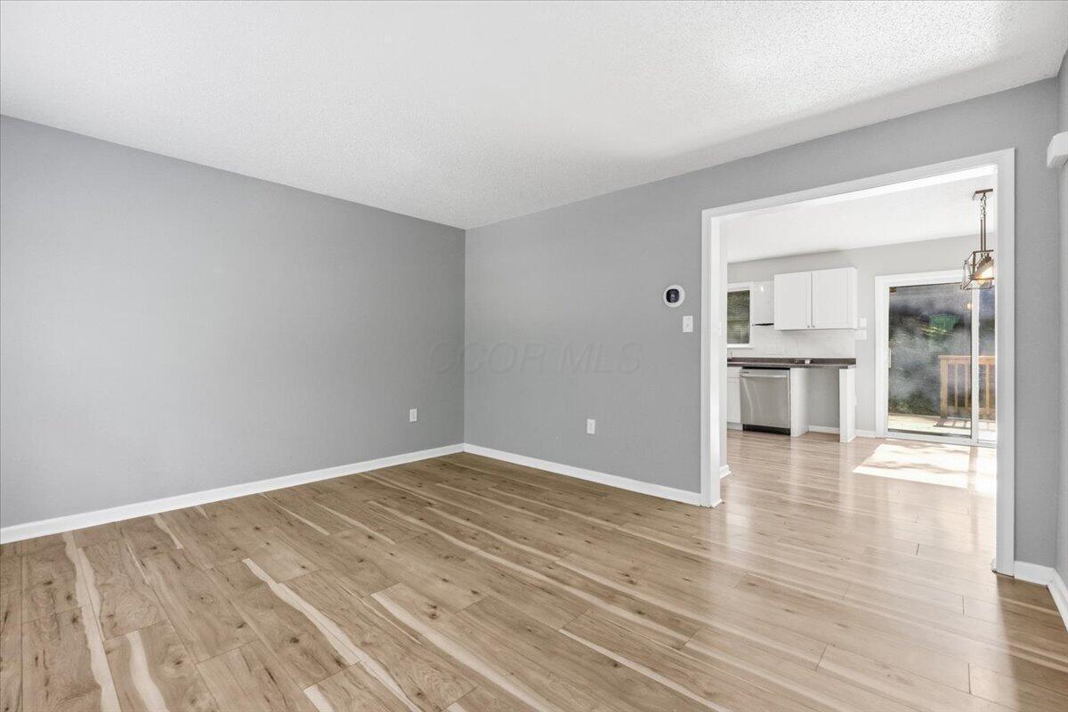 2456 Apple Valley Drive Property Photo 10