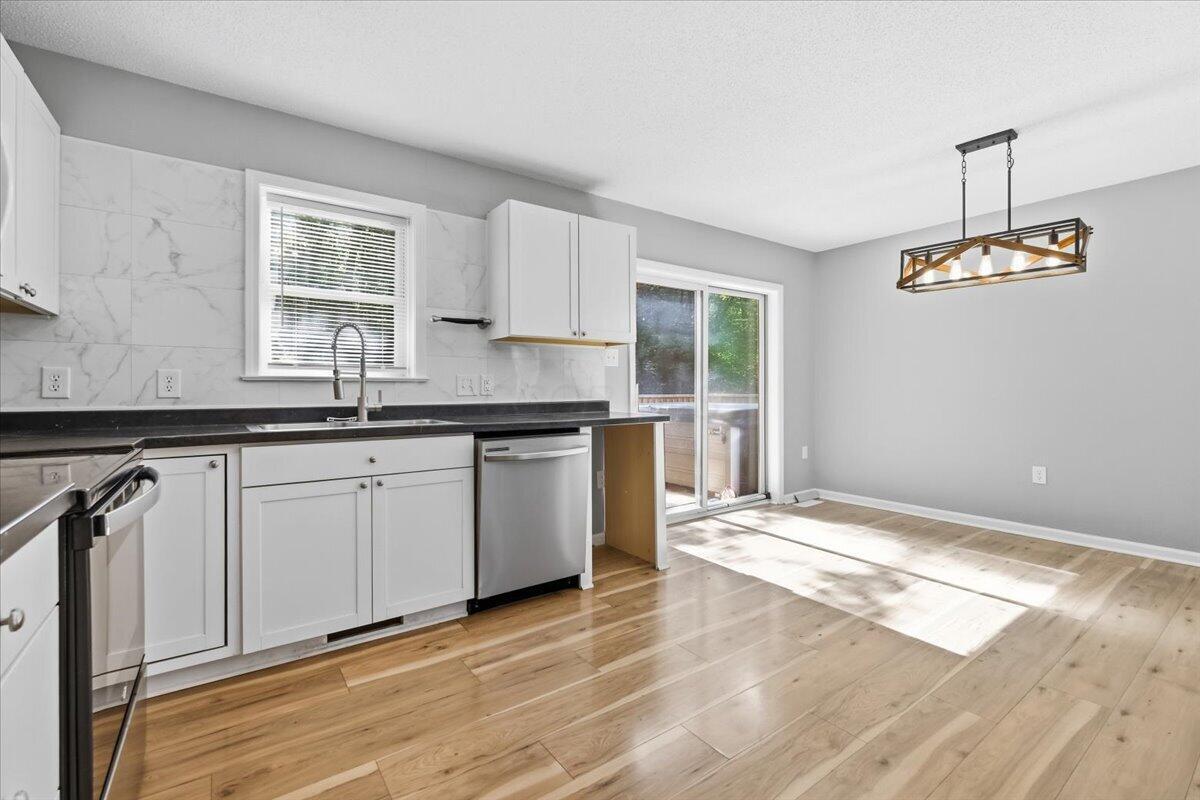 2456 Apple Valley Drive Property Photo 16