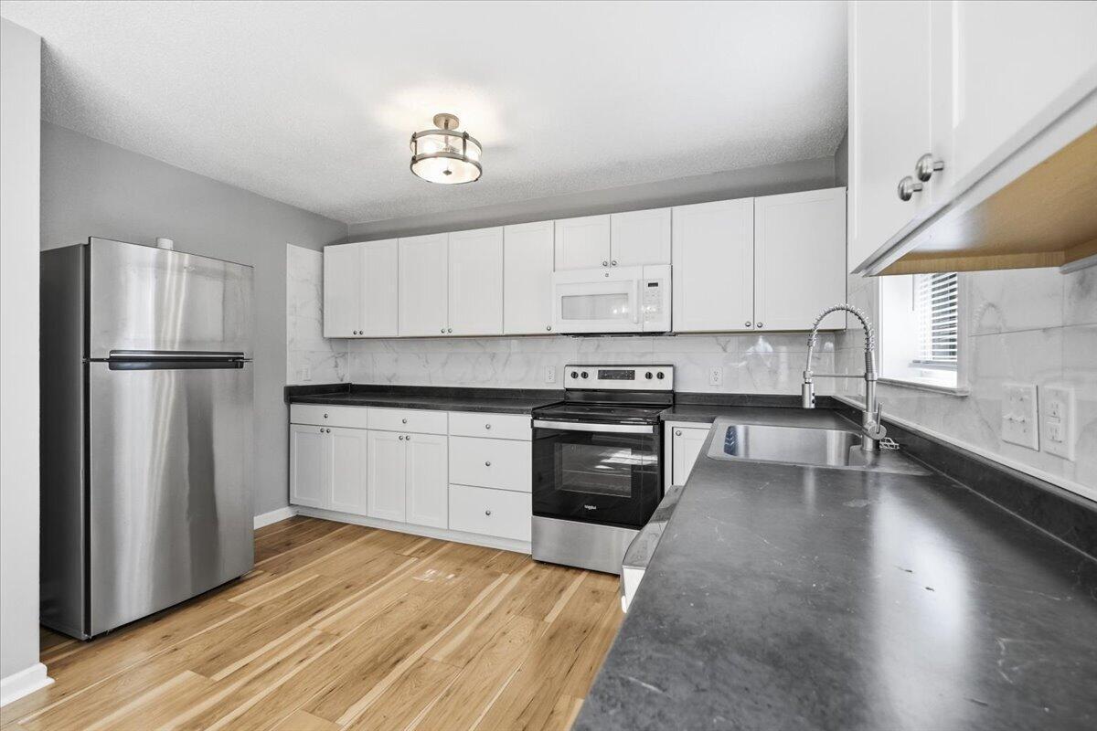 2456 Apple Valley Drive Property Photo 17