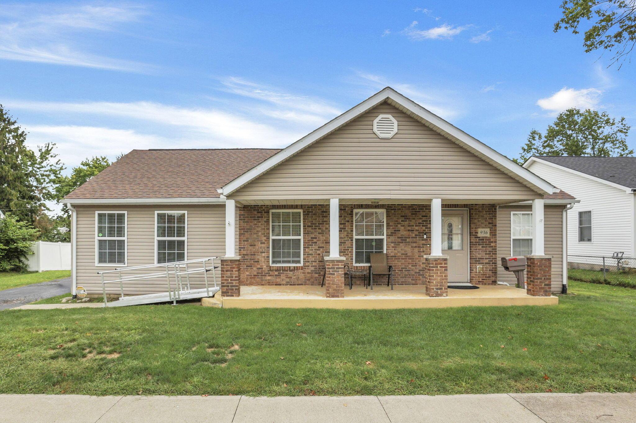 936 Binns Boulevard Property Photo 1