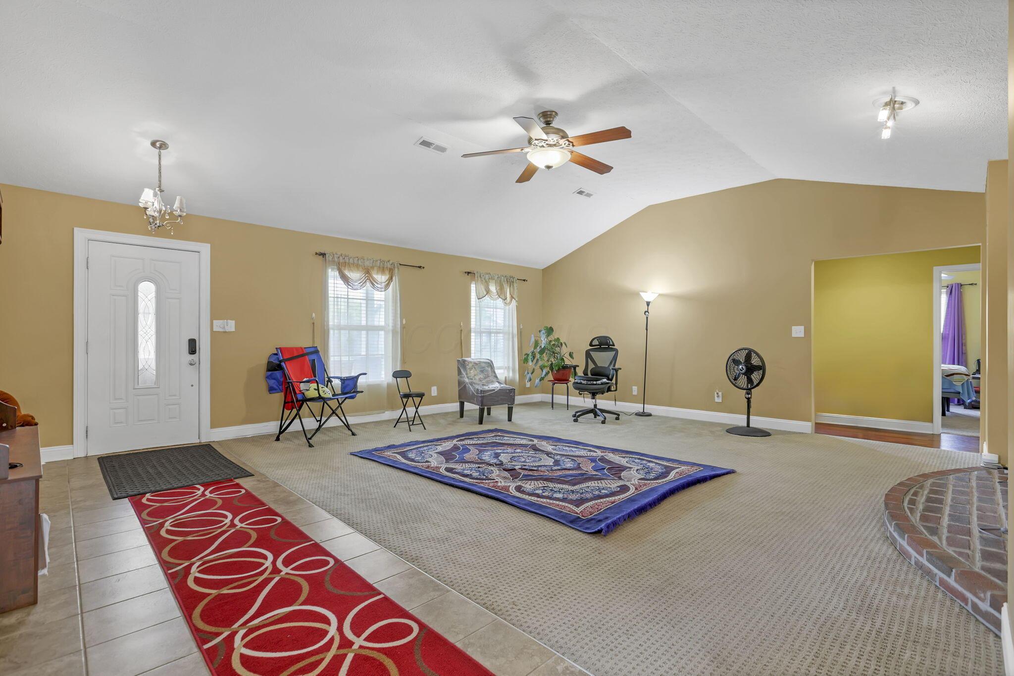 936 Binns Boulevard Property Photo 5