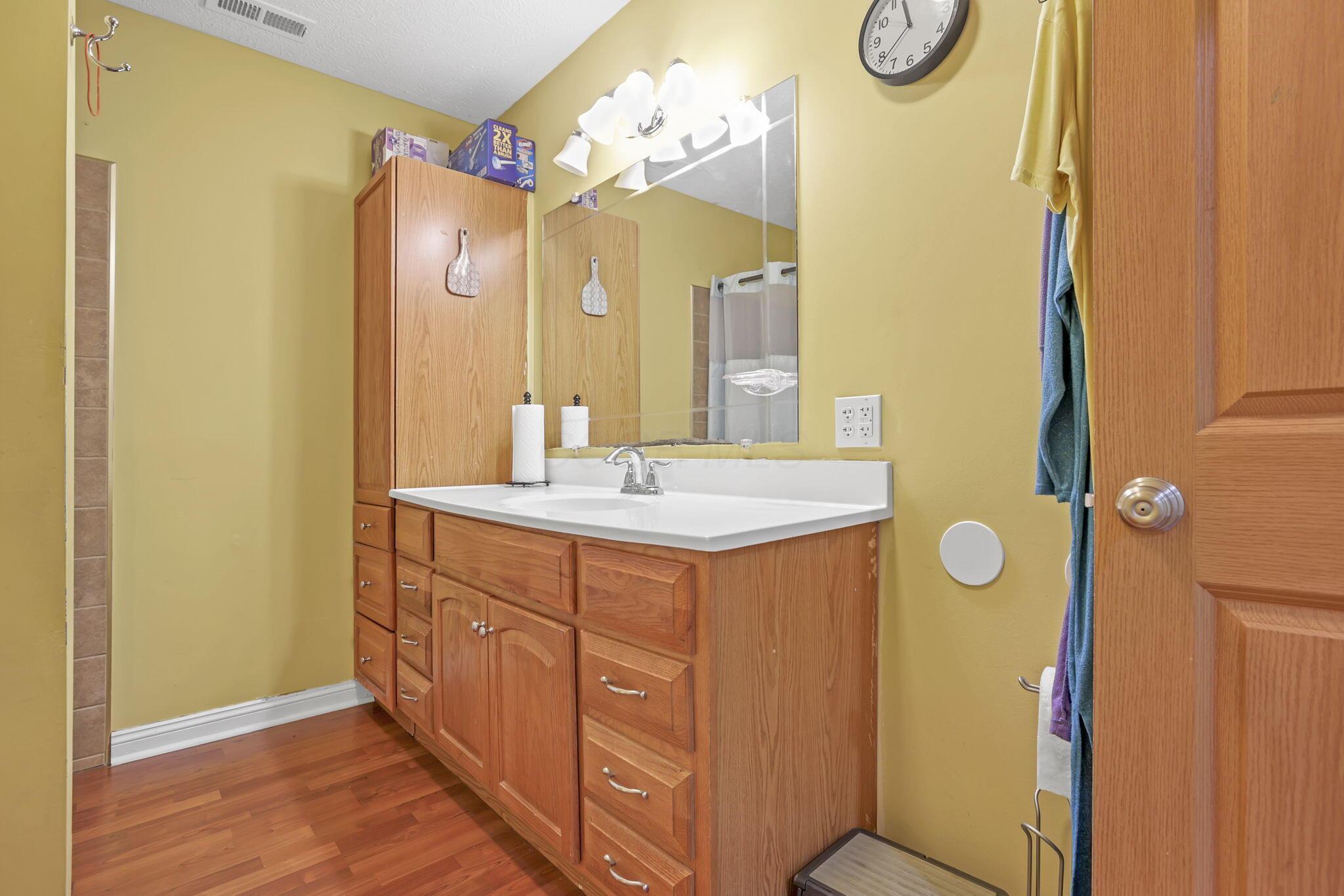 936 Binns Boulevard Property Photo 23