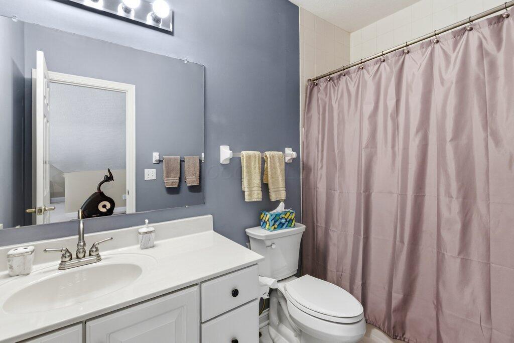 7166 Brooks Close Property Photo 32