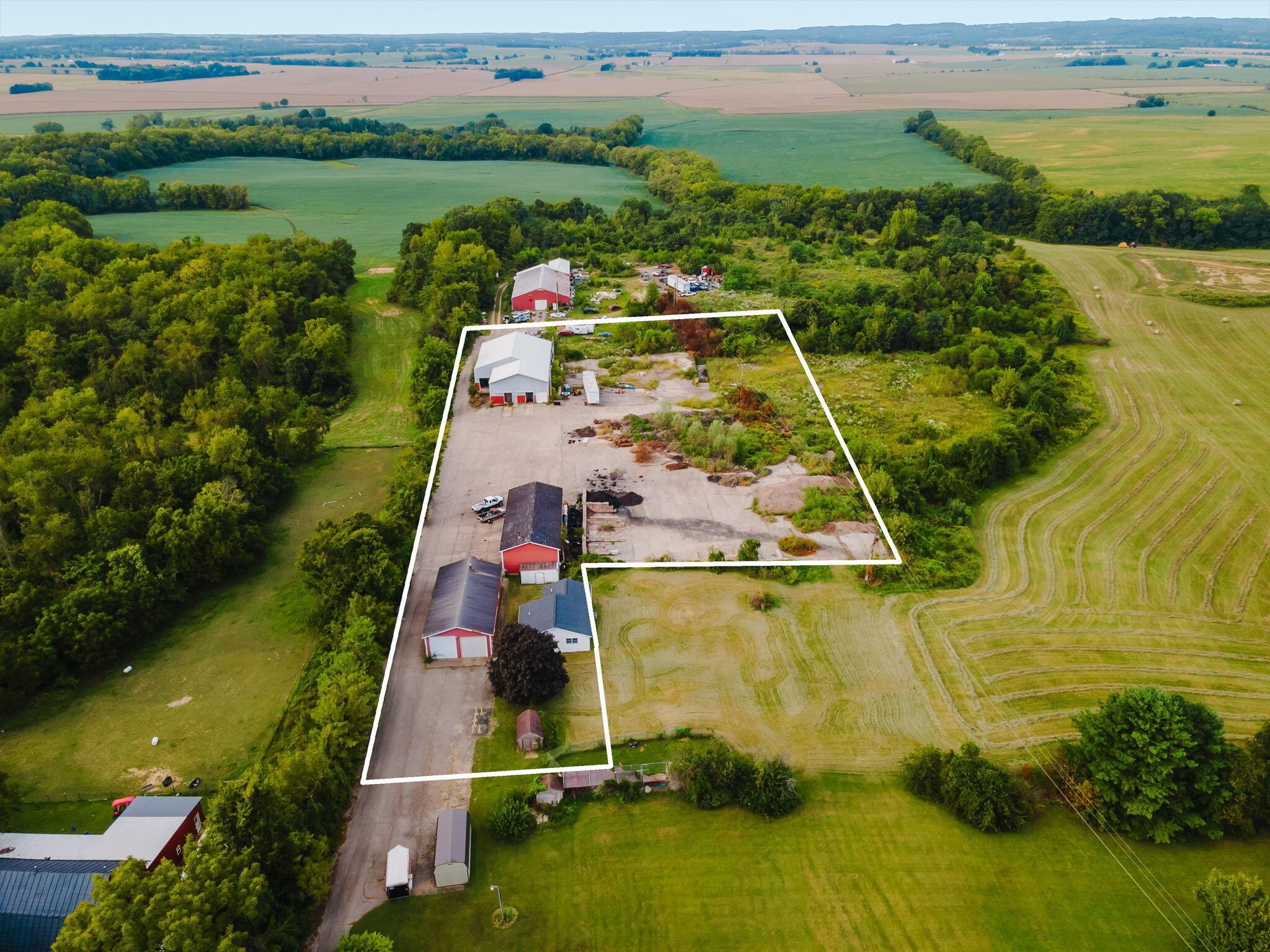 226034859 Property Photo 2