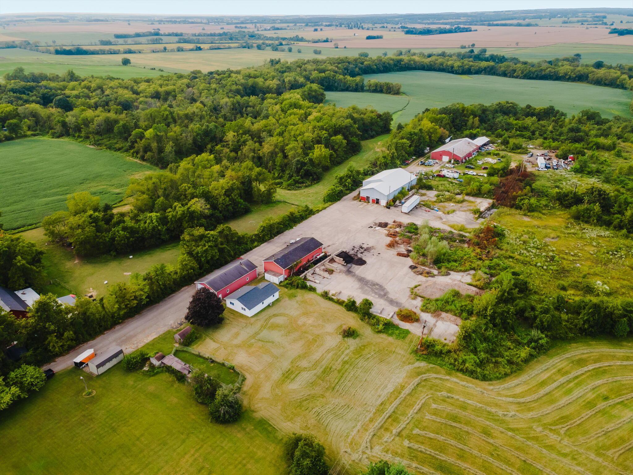 226034859 Property Photo 14