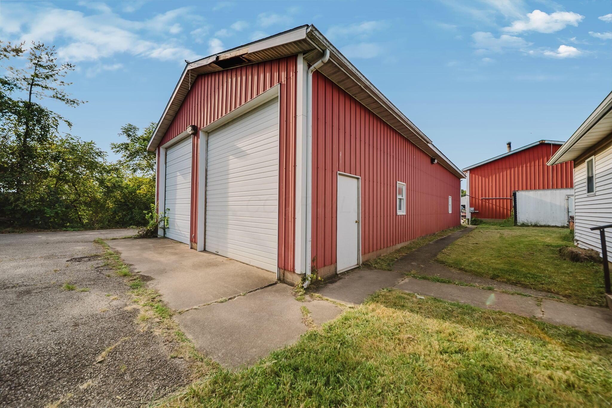 226034859 Property Photo 20