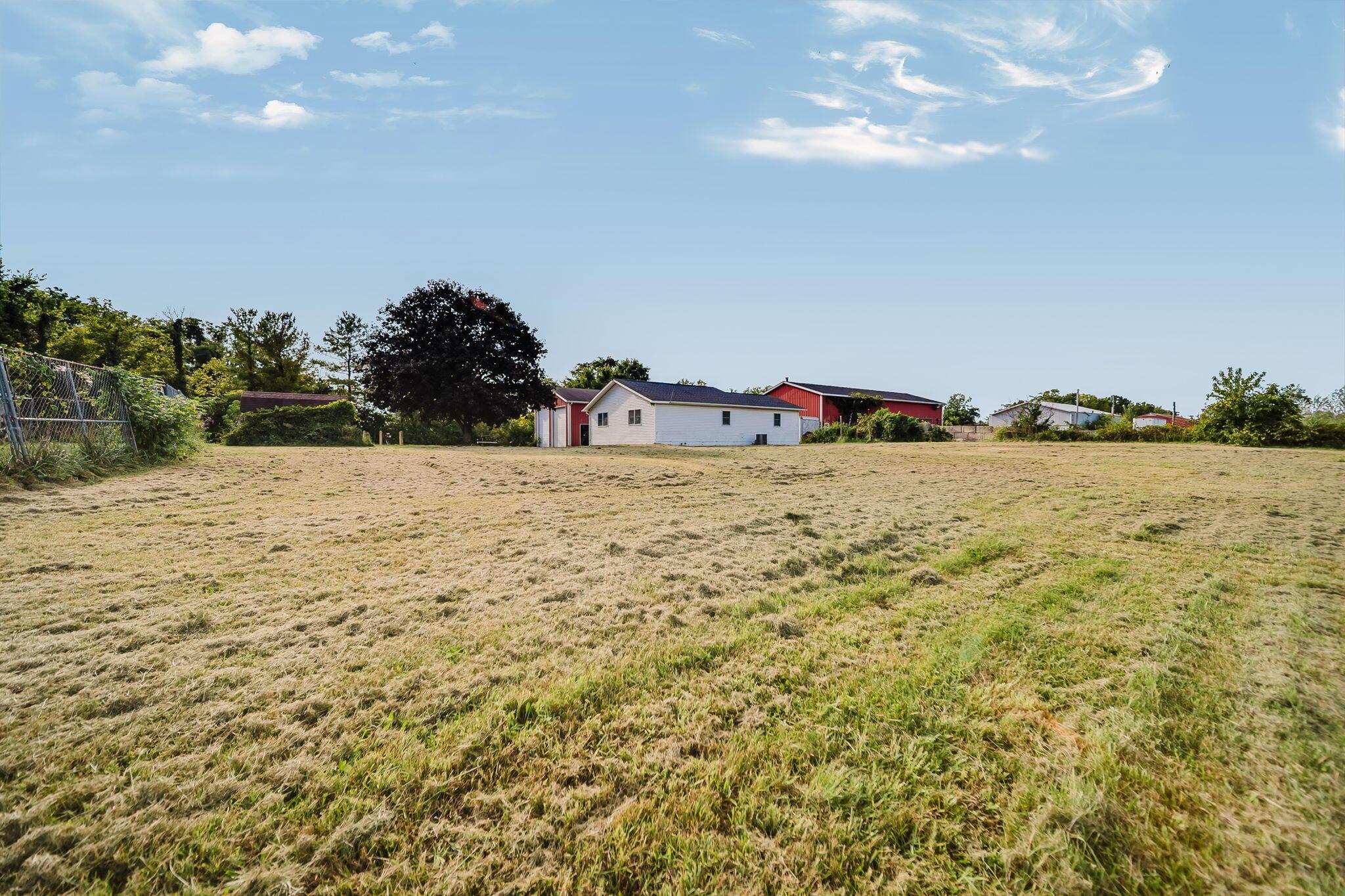 226034859 Property Photo 36