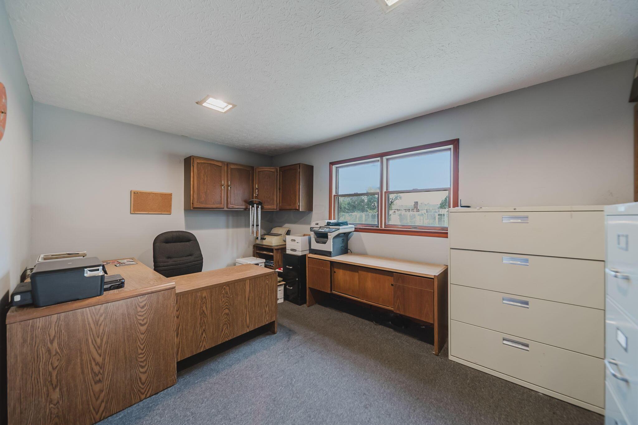 226034859 Property Photo 40