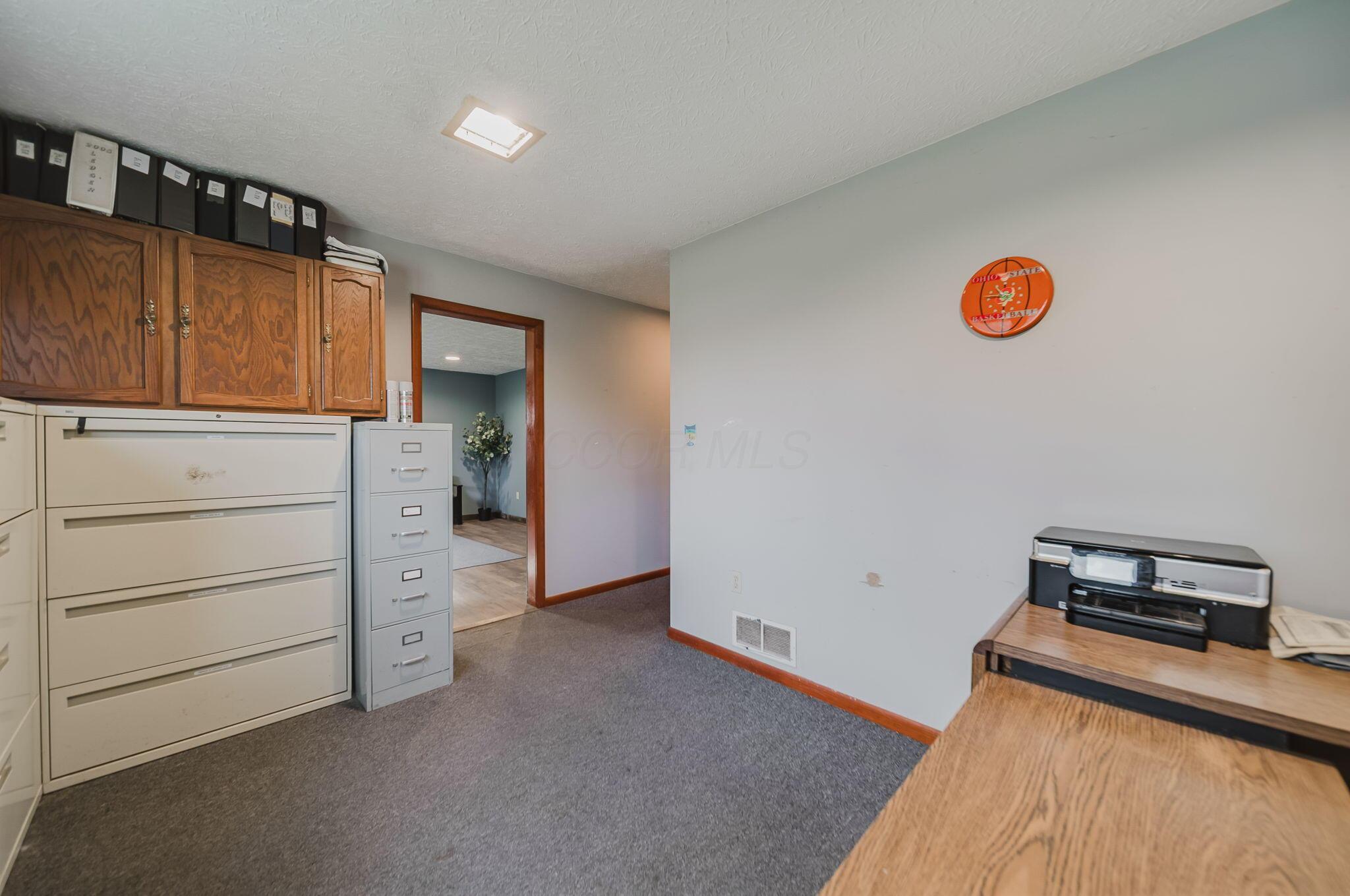 226034859 Property Photo 41