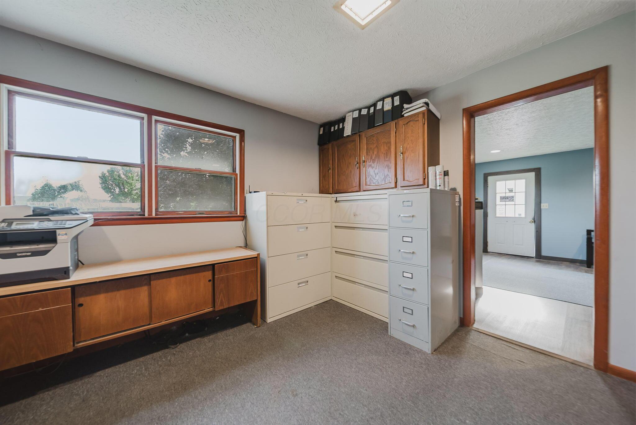 226034859 Property Photo 42