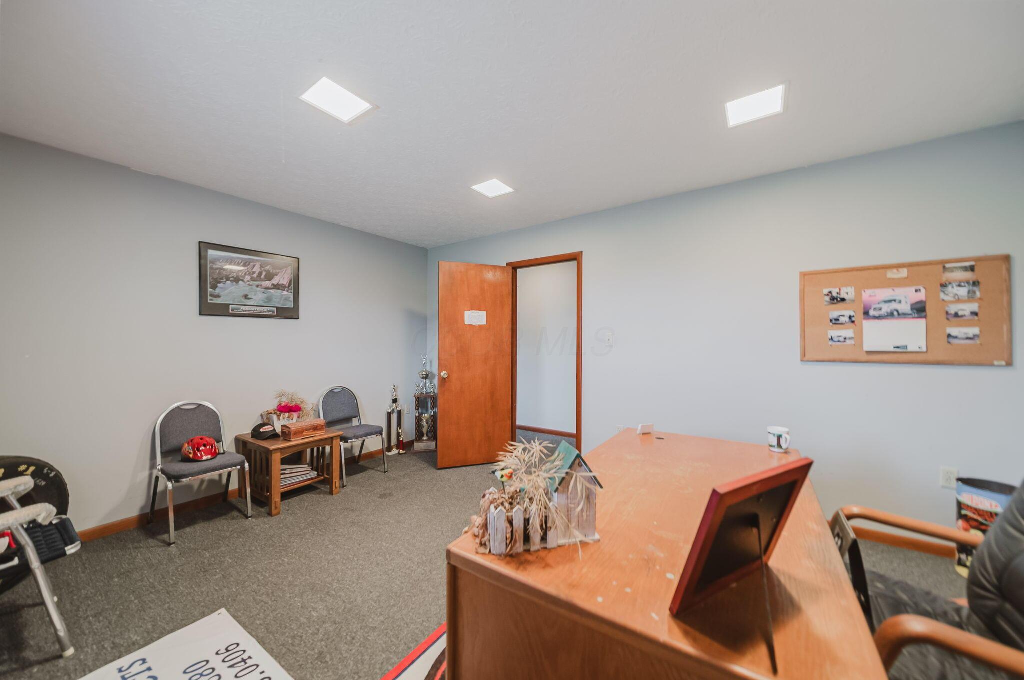 226034859 Property Photo 47