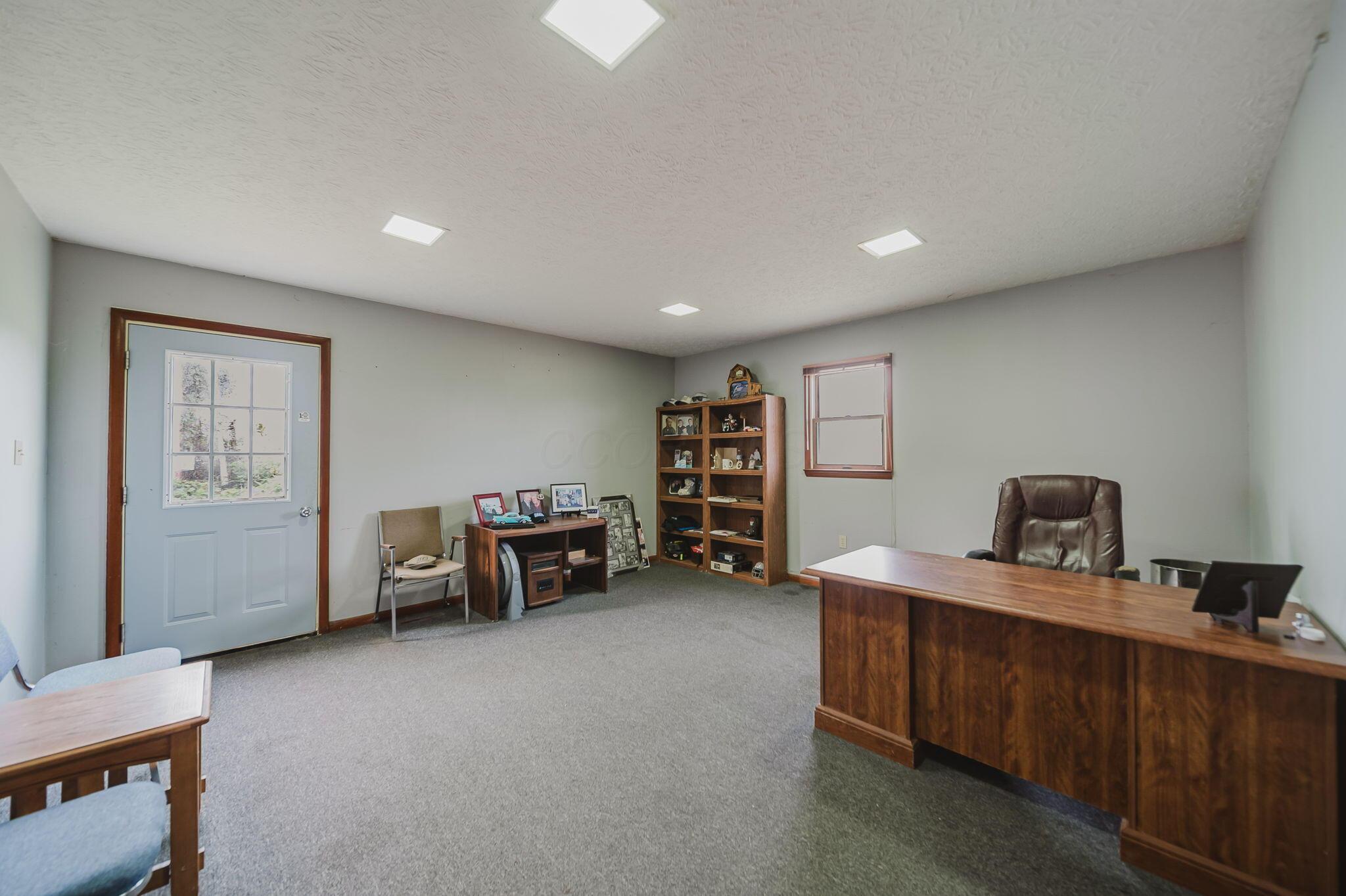 226034859 Property Photo 48