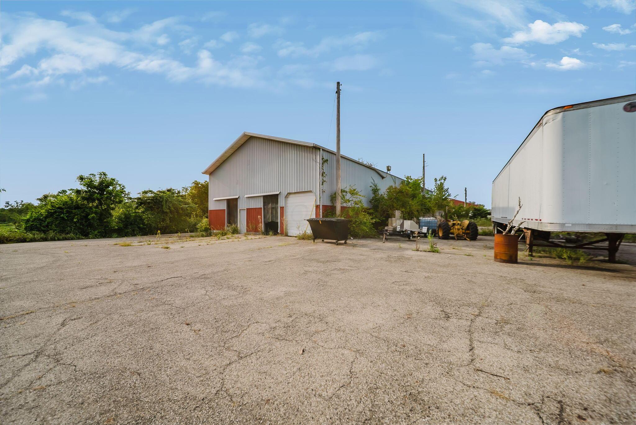 226034859 Property Photo 56