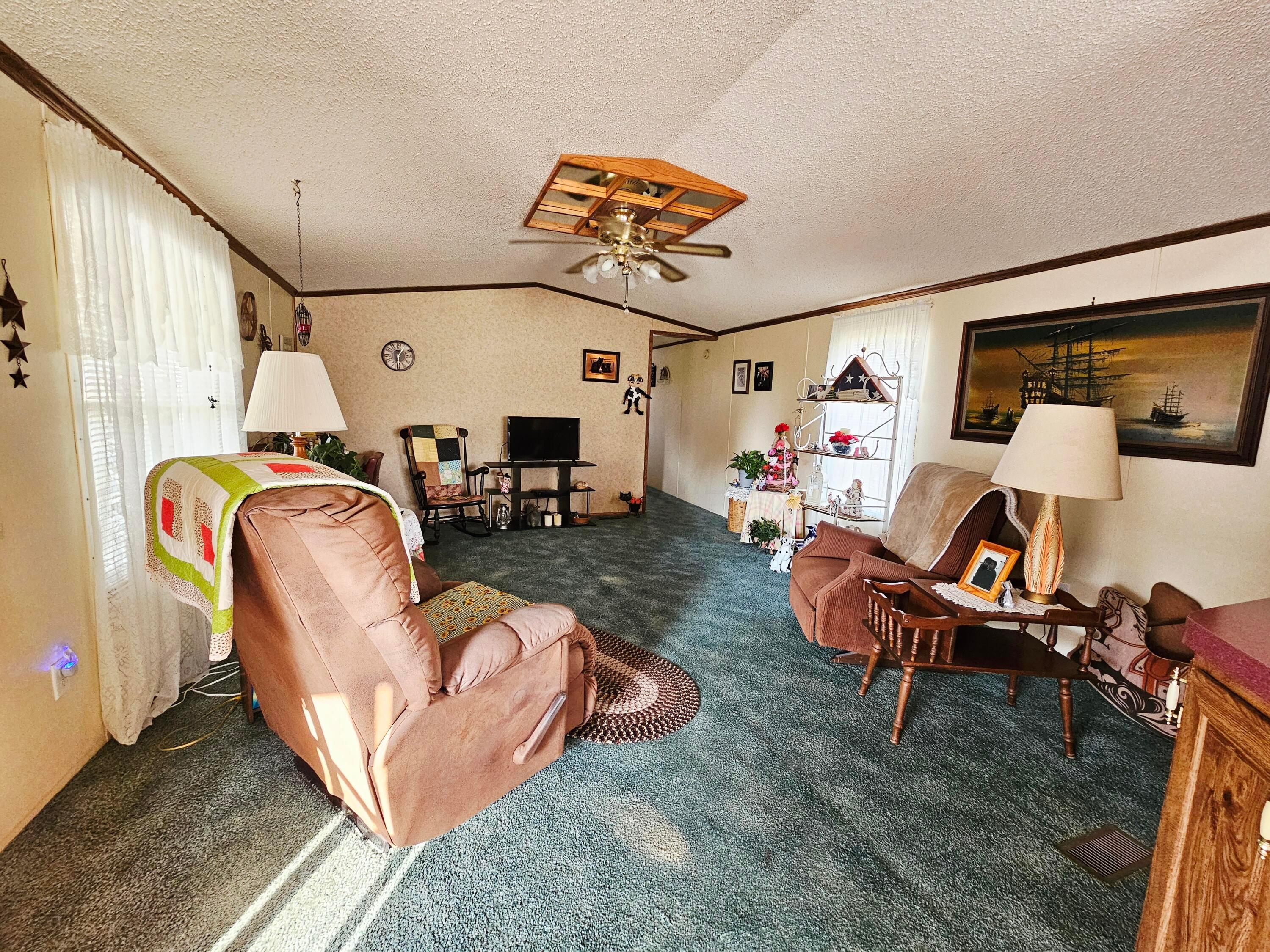 678 Robinson Road Se Property Photo 14