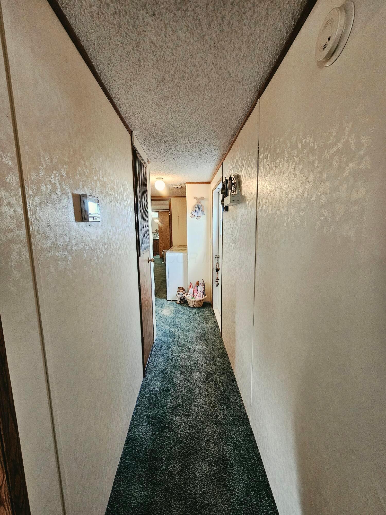 678 Robinson Road Se Property Photo 17